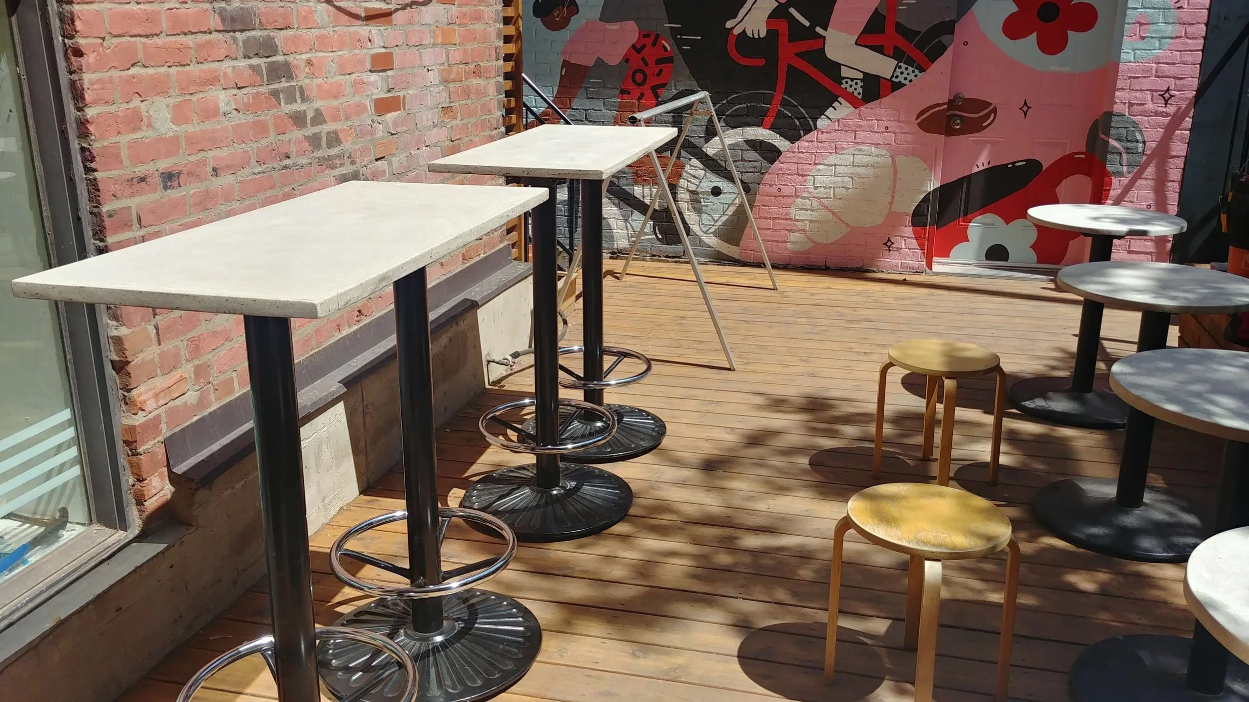 tables beton sur socles sur mesure exterieur 3.jpg