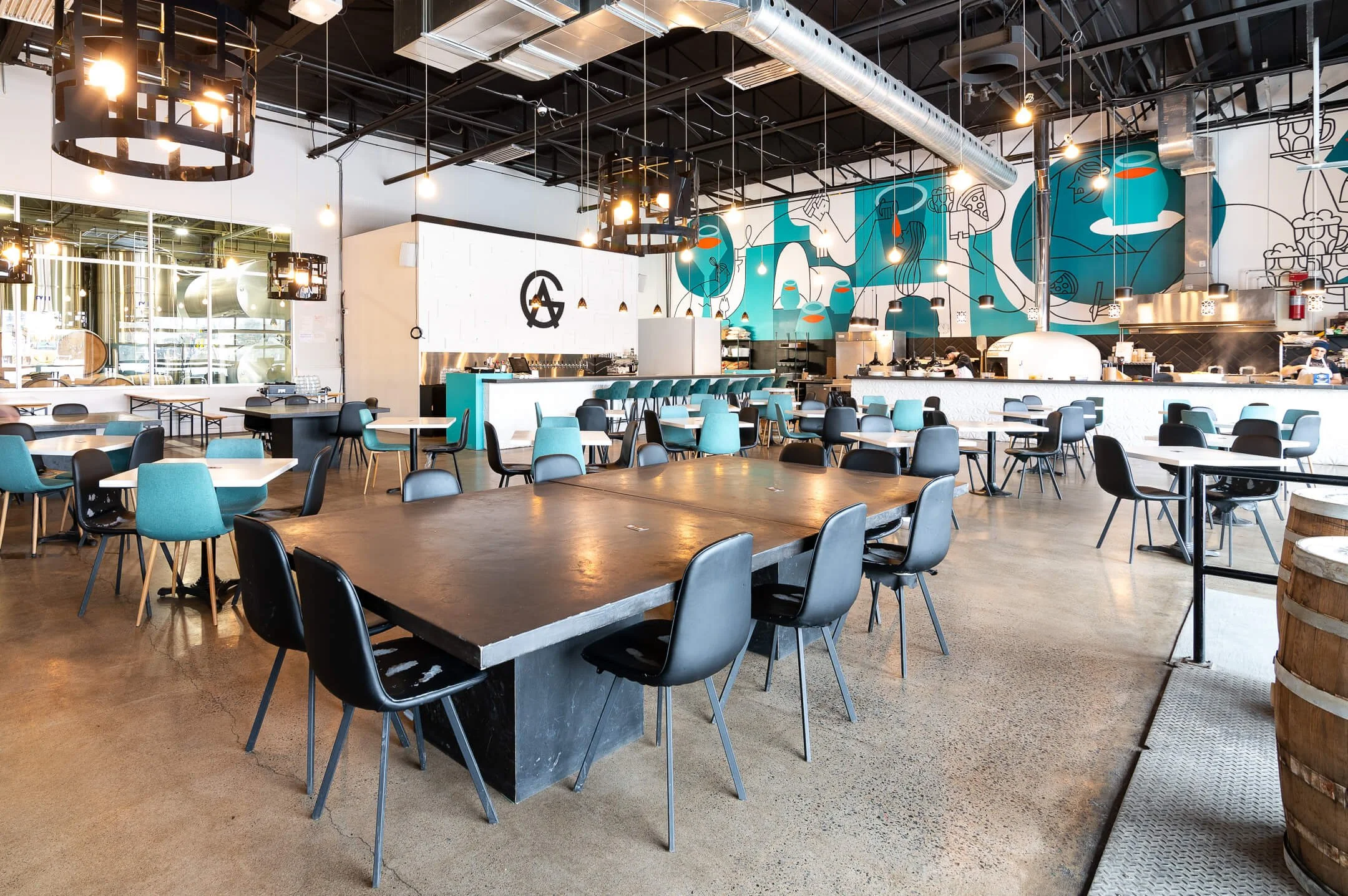 amenagement interieur resto bar avant garde montreal (10).jpg