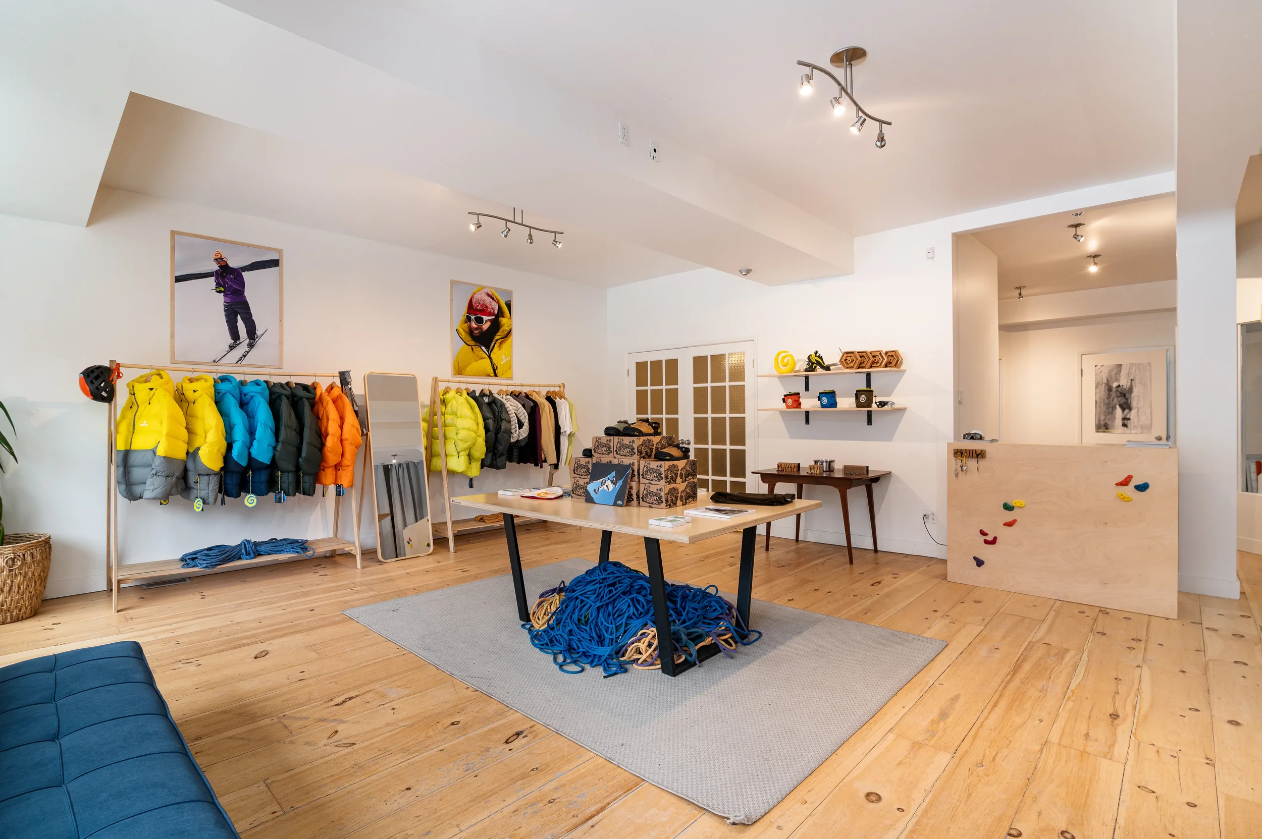 amenagement boutique commerciale bois espace local commercial.webp