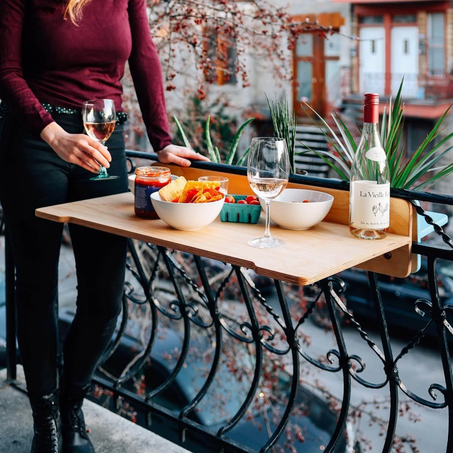bar en bois pour balcon bar.jpg