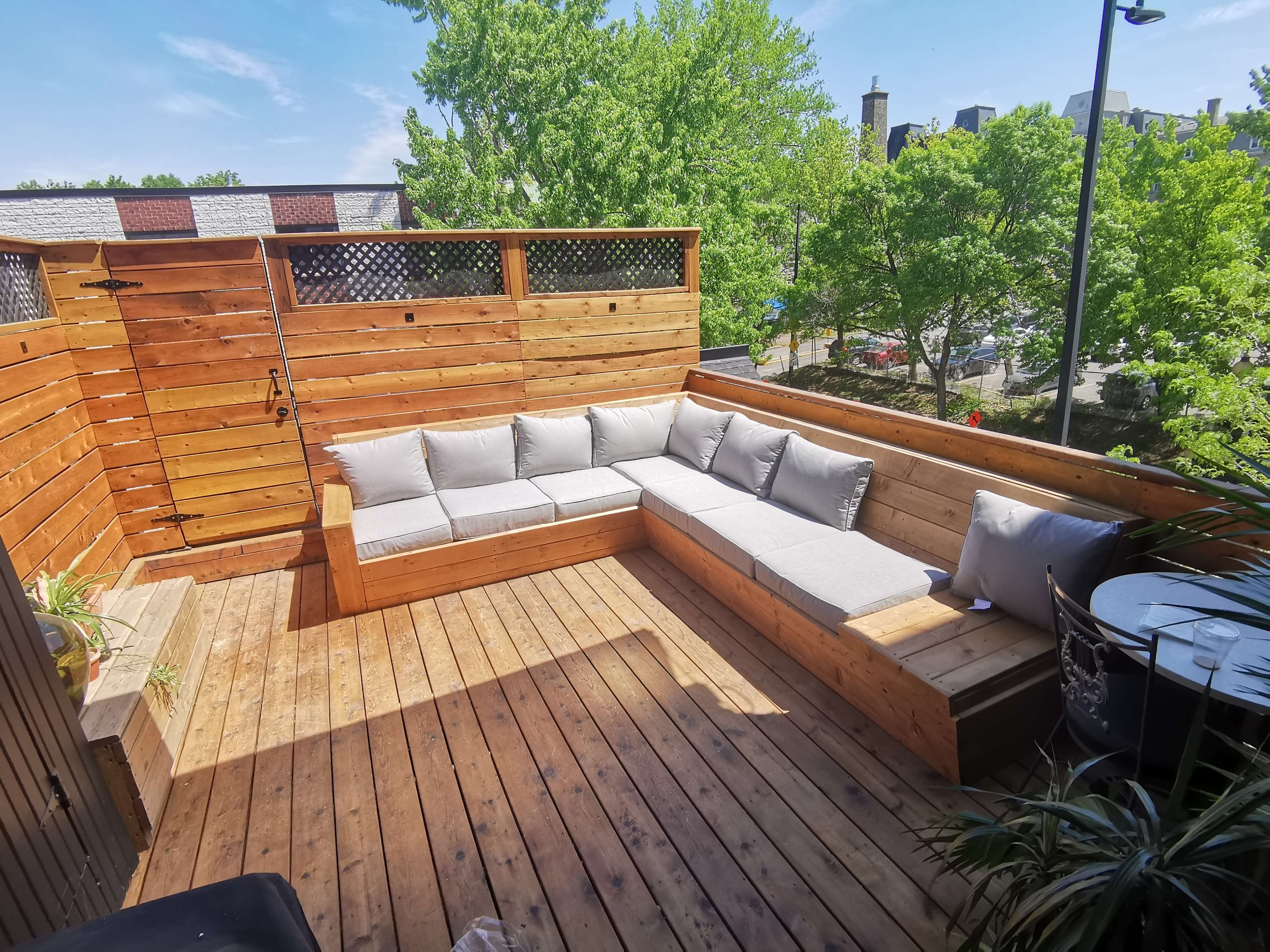 amenagement exterieur en bois sur mesure residentiel commercial (61).jpg