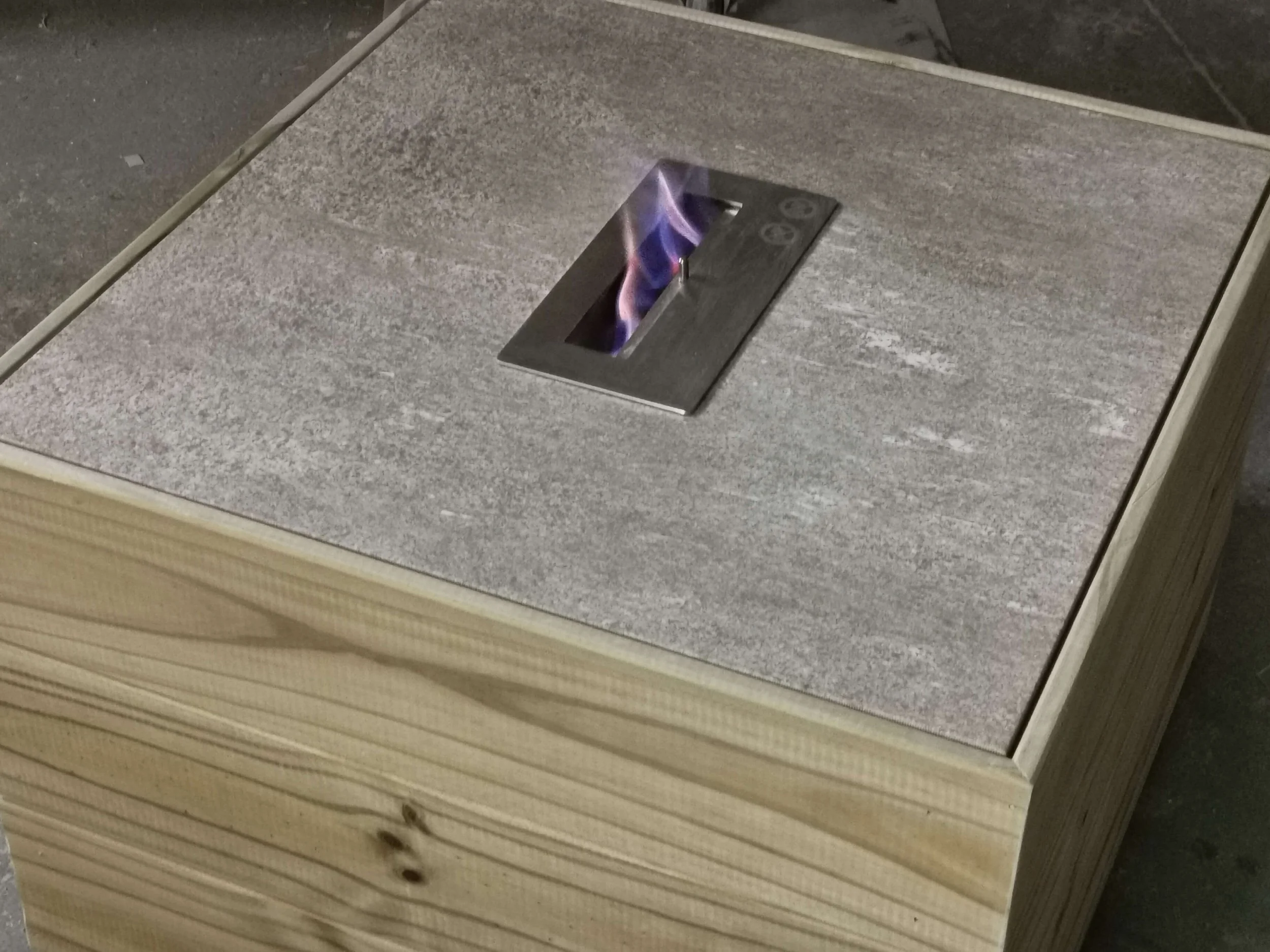 amenagement exterieur en bois sur mesure residentiel commercial (18).jpg