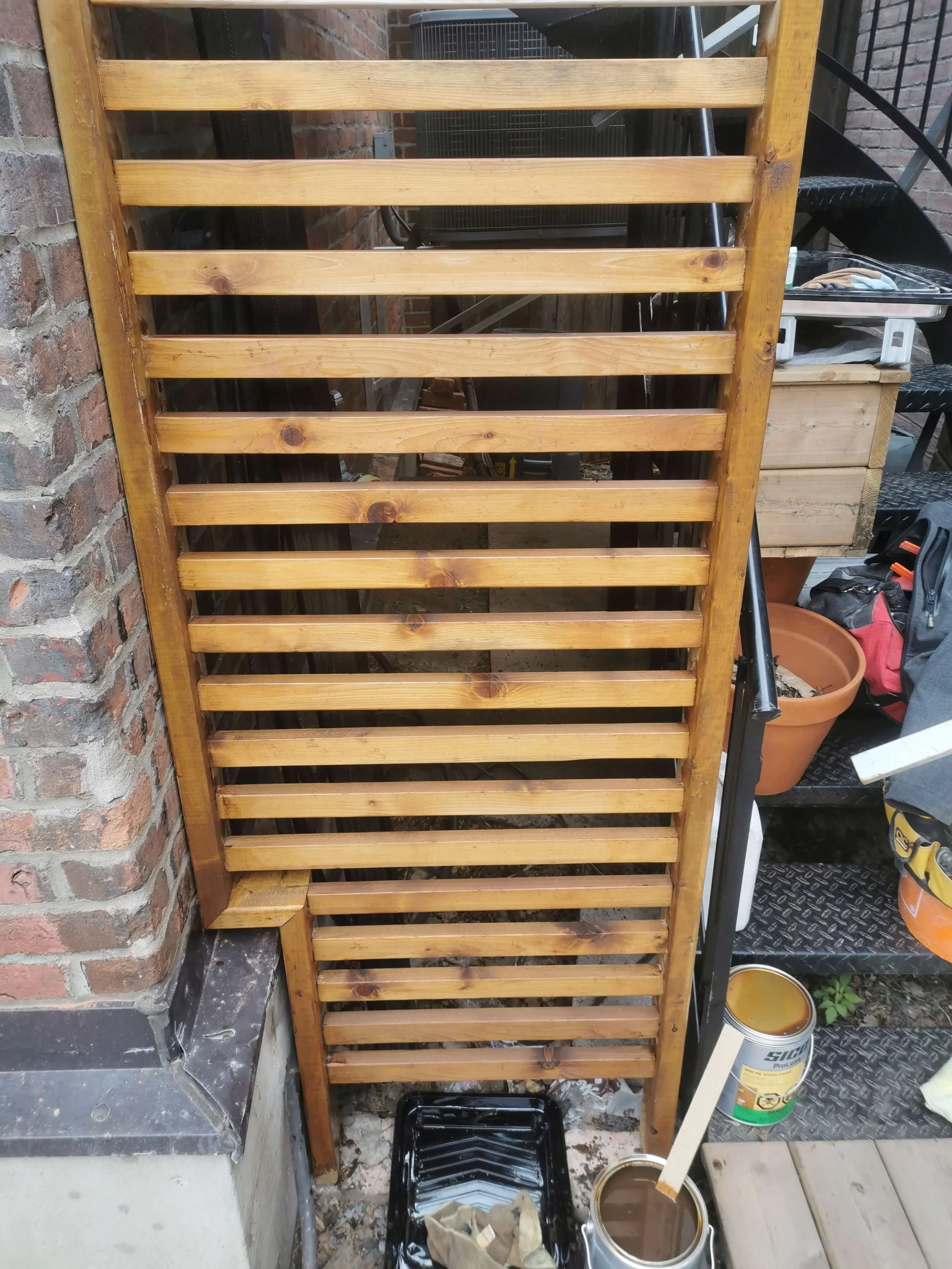 amenagement exterieur en bois sur mesure residentiel commercial (31).jpg