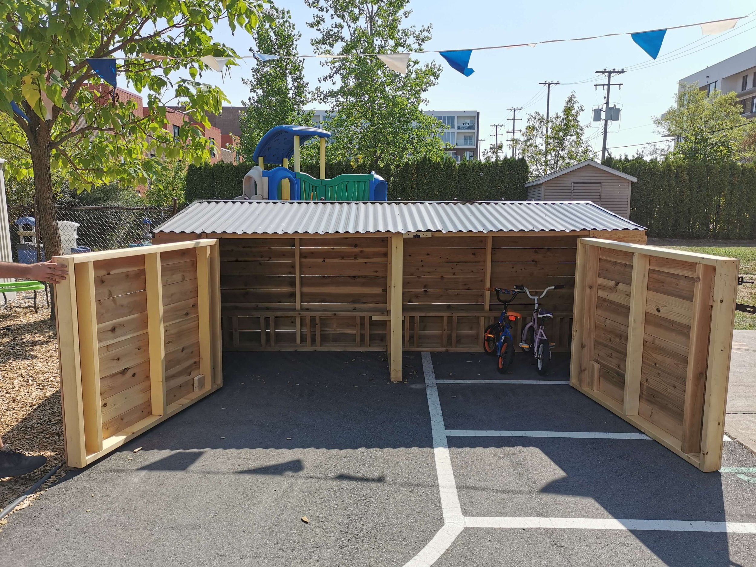 amenagement exterieur en bois sur mesure residentiel commercial (112).jpg
