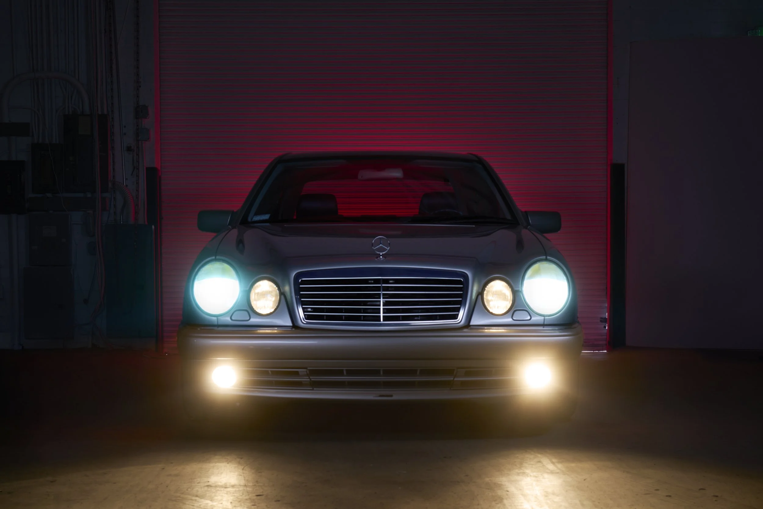 W210E55AMG_186.jpg
