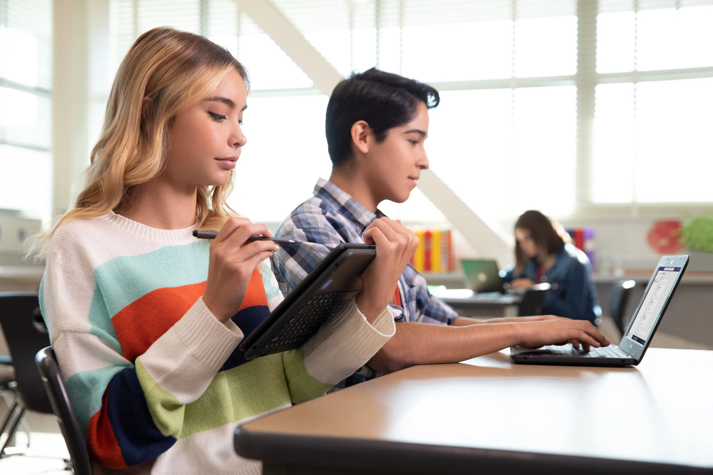 EDU20_K12_student_device_018.jpg