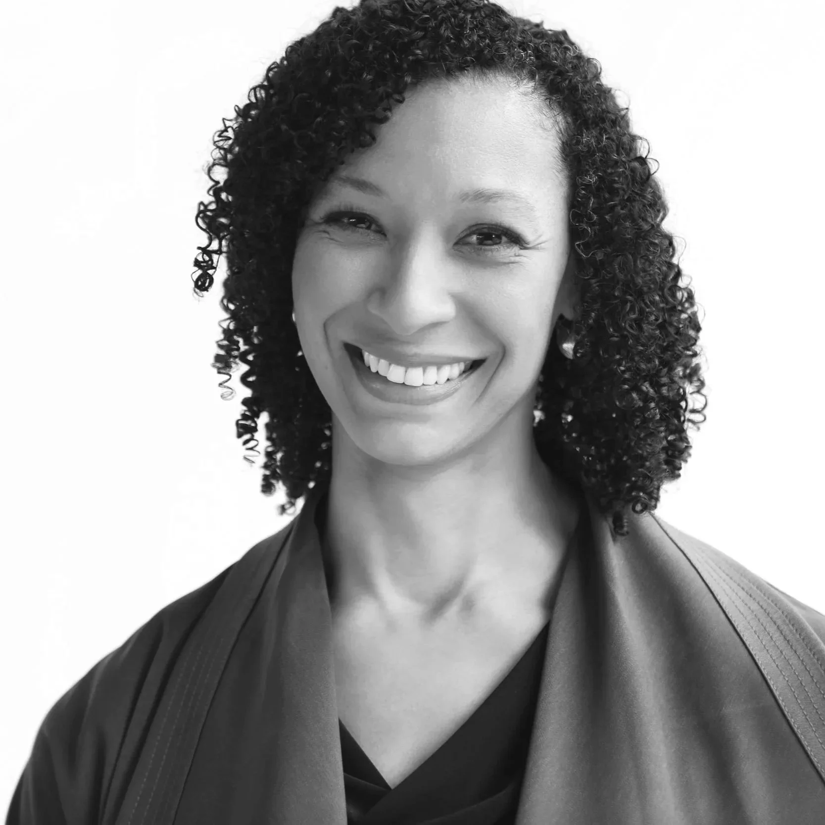 B&W Headshot Alison Mixon