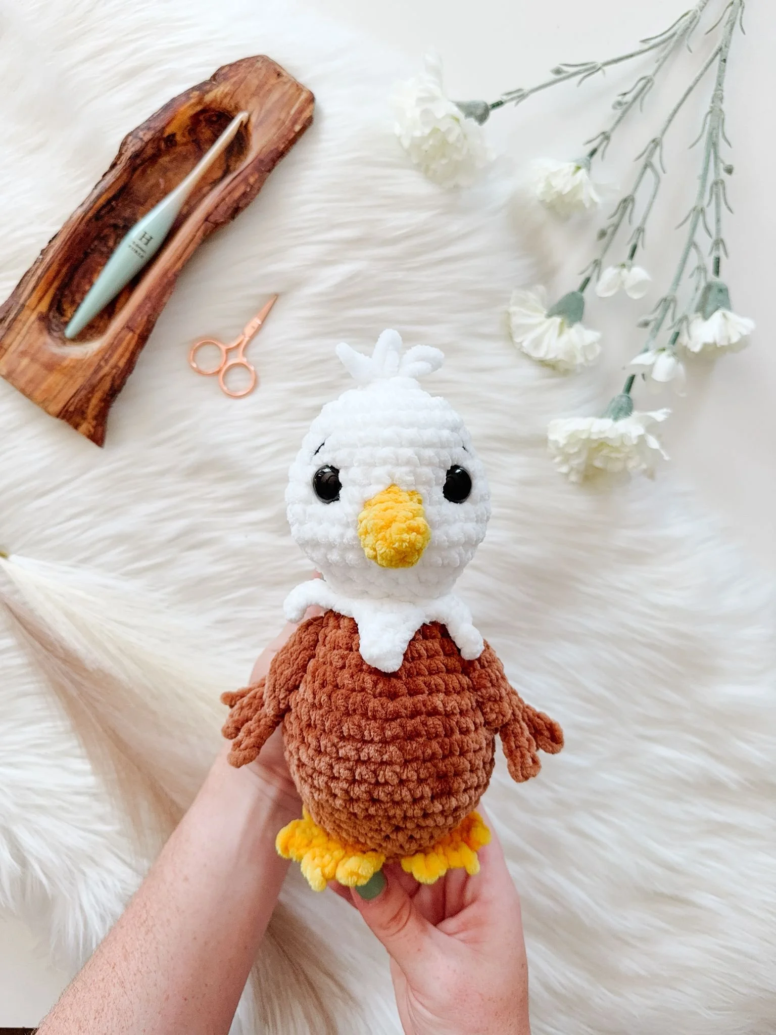 Eddie the Bald Eagle CROCHET PATTERN