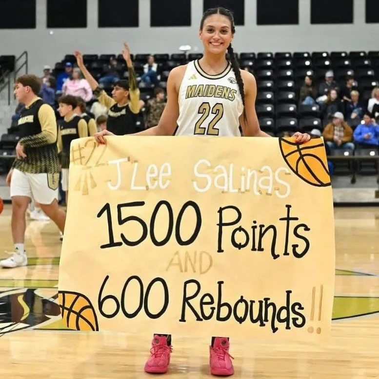 ⭐️ &lsquo;26 Houston Christian Commit ⭐️ 
J&rsquo;Lee Salinas surpassed 1500 points and 600 rebounds. What an amazing accomplishment, keep rollin J&rsquo;Lee! #HawksFam #HardWorkAintEz