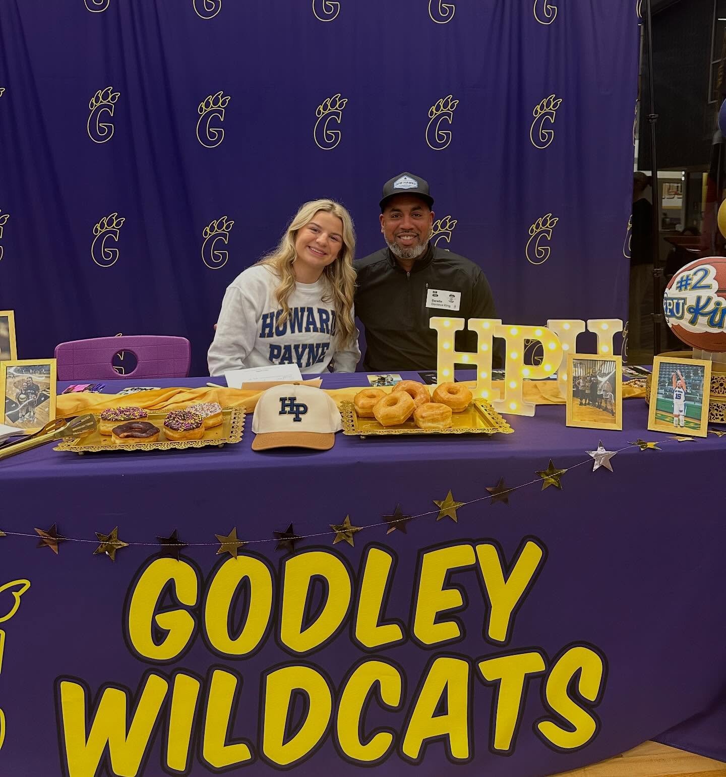 Shout out to 2026 G Kinlee Smith for signing with Howard Payne University. Super congrats on your accomplishment to play at the next level. Keep pressing forward and go be great, thank you for representing the HawksFam! #HardWorkAintEz