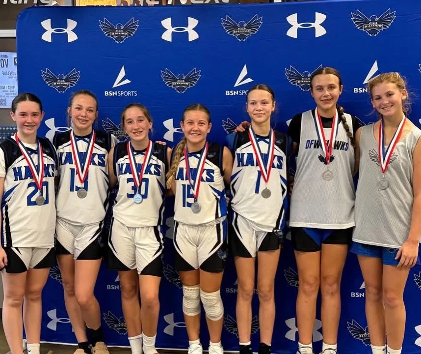 DFW HAWKS represented heavy this weekend @yestournaments Harvest Hoopfest! Shout out to all of the teams finishing at the top of their respective division. 

DFW Hawks 2032 - 🥈 place 
DFW Hawks 2030 - 🥈 place 
DFW Hawks 2033 - 🥉 place 
DFW Hawks 2