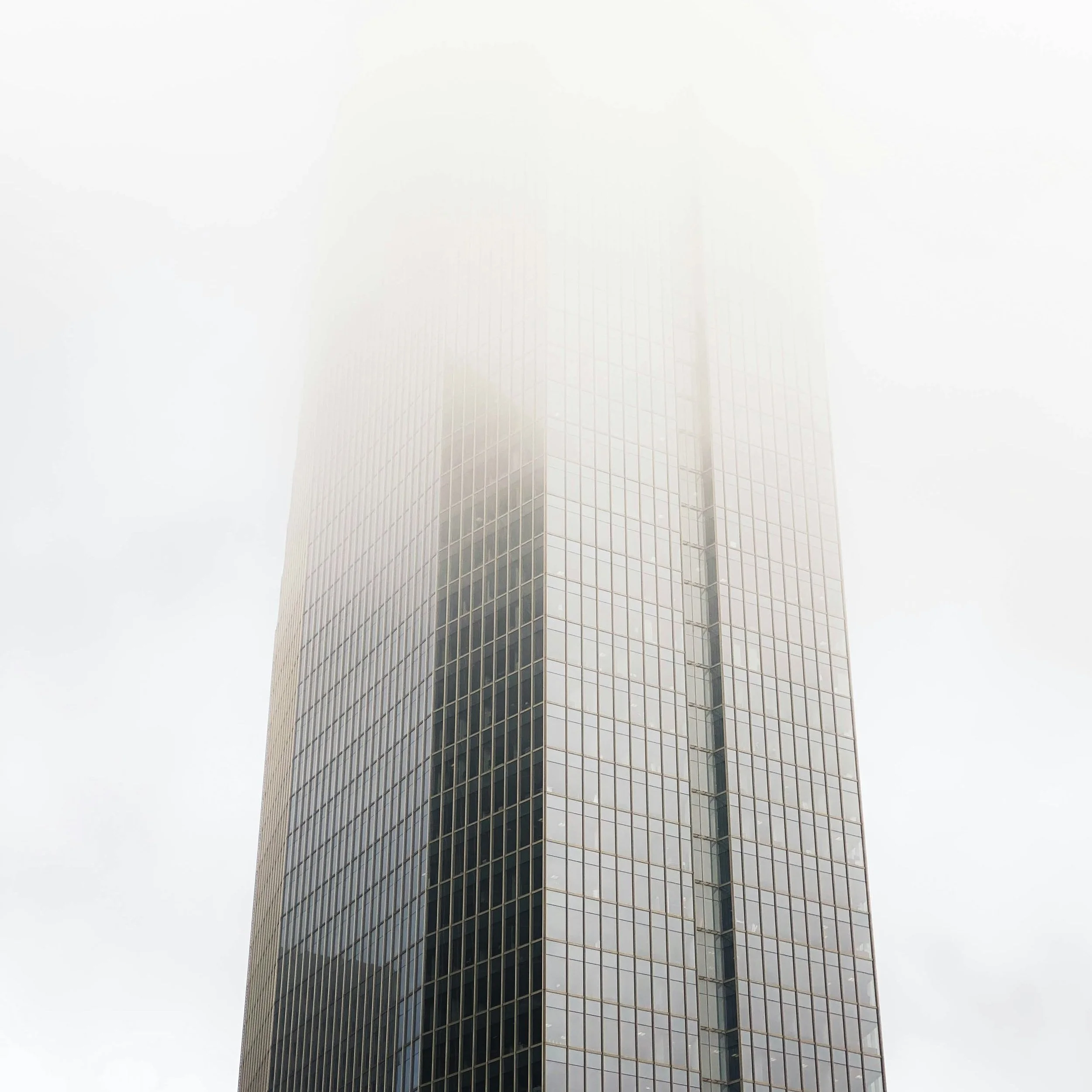 2  office igor-kyryliuk-tetiana-kravchenko-SEDAtsKg168-unsplash.jpg