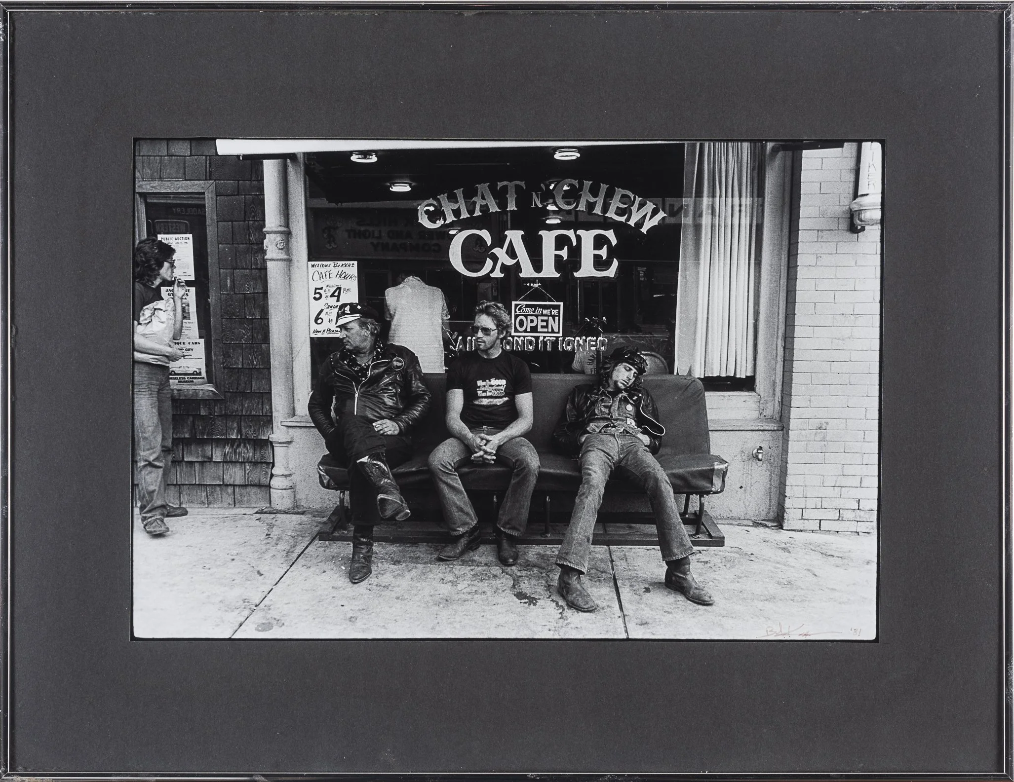 Chat & Chew Cafe