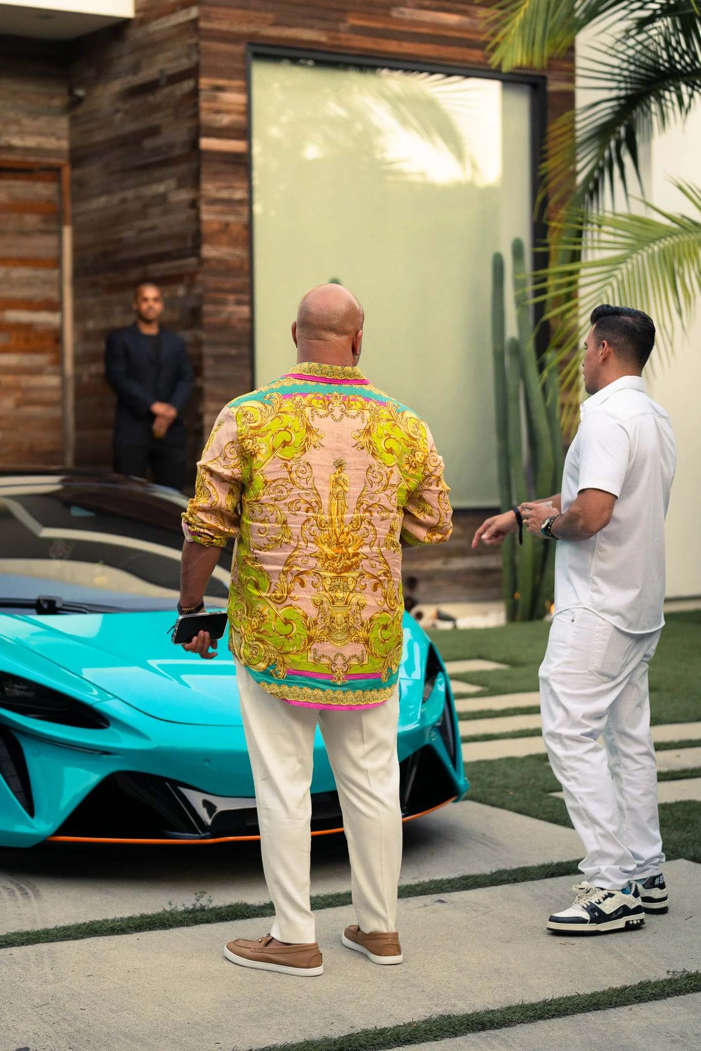 12-villa-supercar-courtyard.jpg