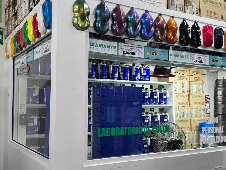 Abierto los Domingos de 9:00am a 2:00pm