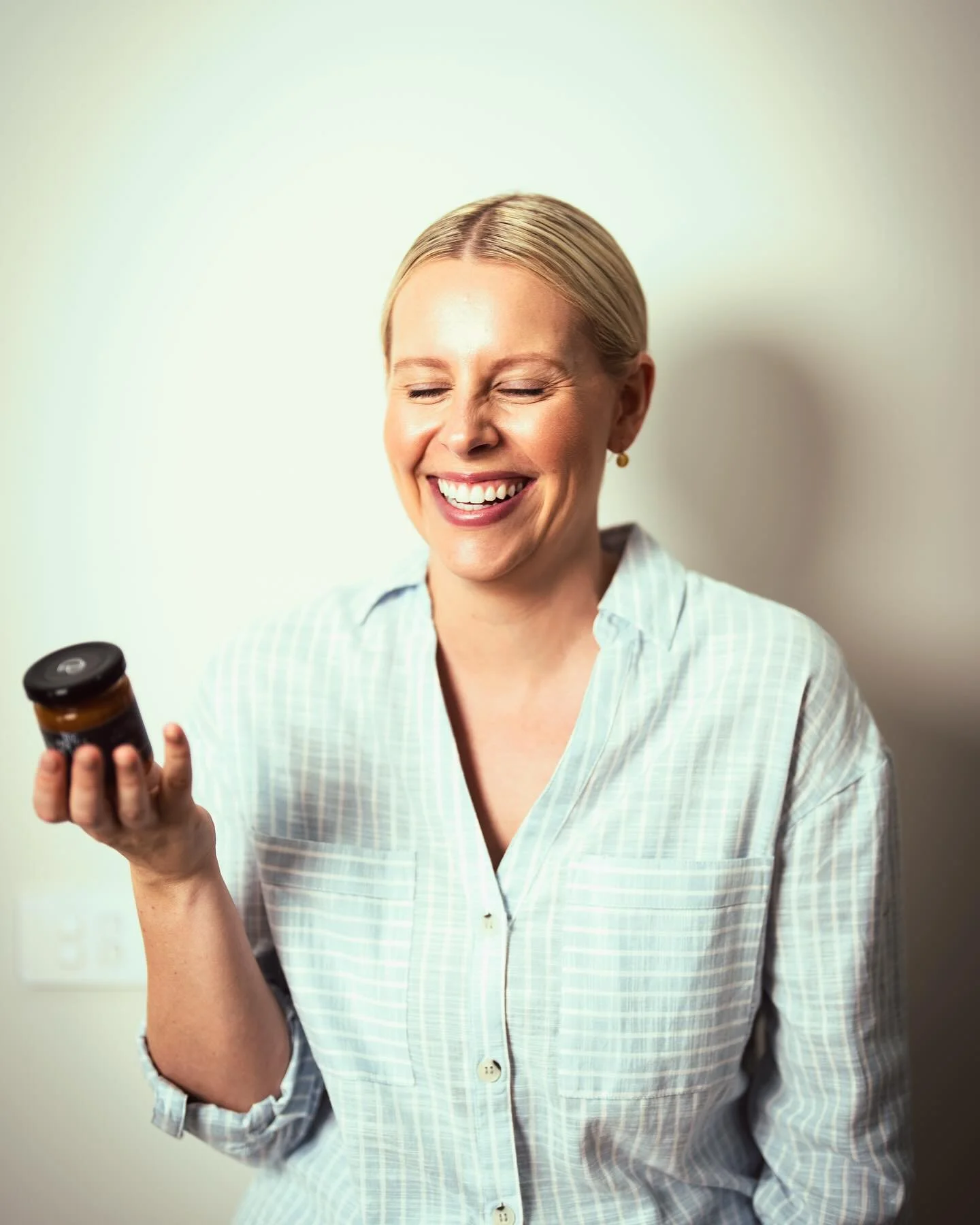 Still here having a good time and taking orders 💁🏼&zwj;♀️🙌🏼

Markets are on the back burner as I prioritize time with my family and growing bubs. 

BUT I know you guys love Aunty Lil&rsquo;s Relish so that&rsquo;s not going anywhere! A few people