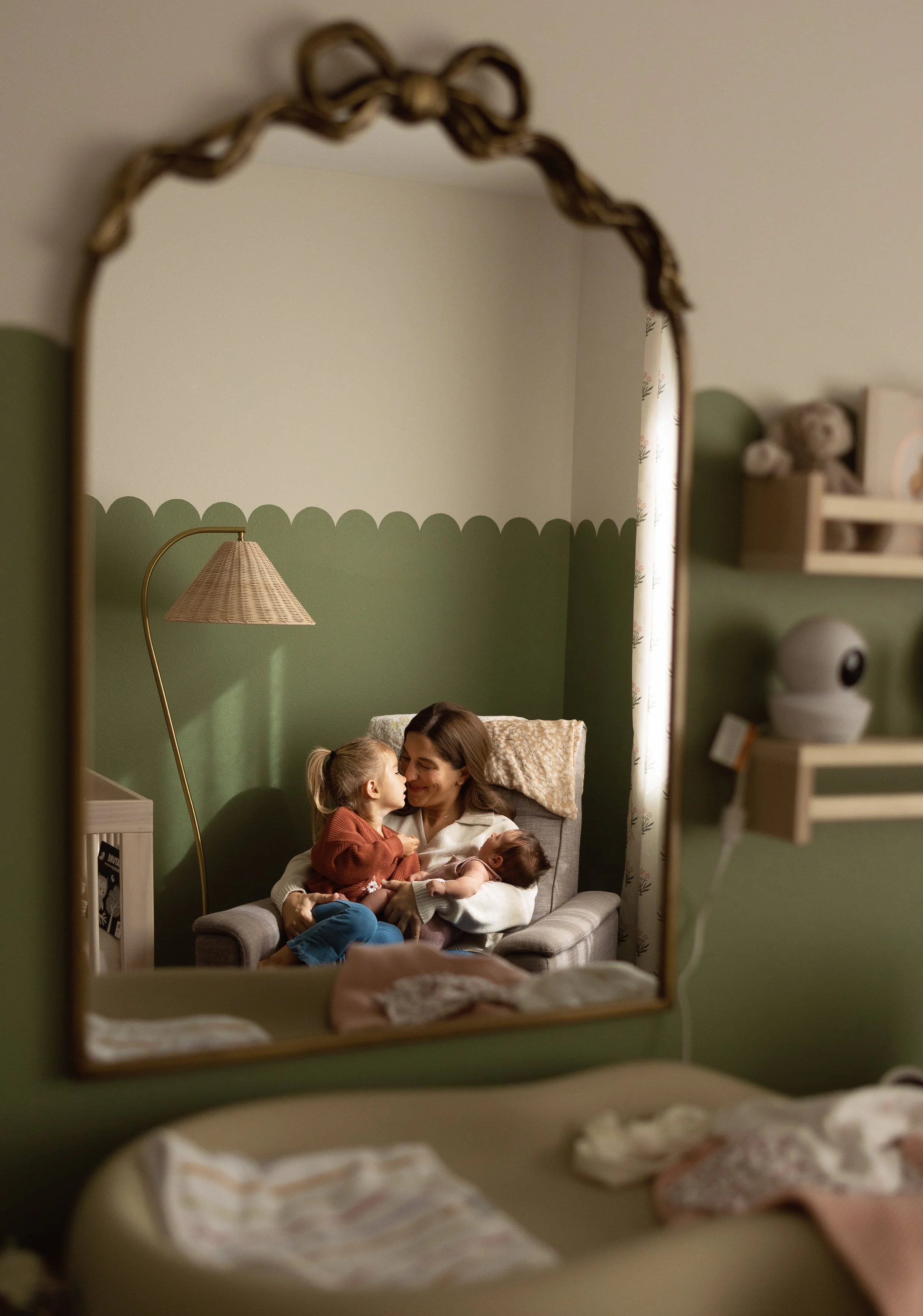 Why In-Home Newborn Photography Works So Well for Bellingham Families