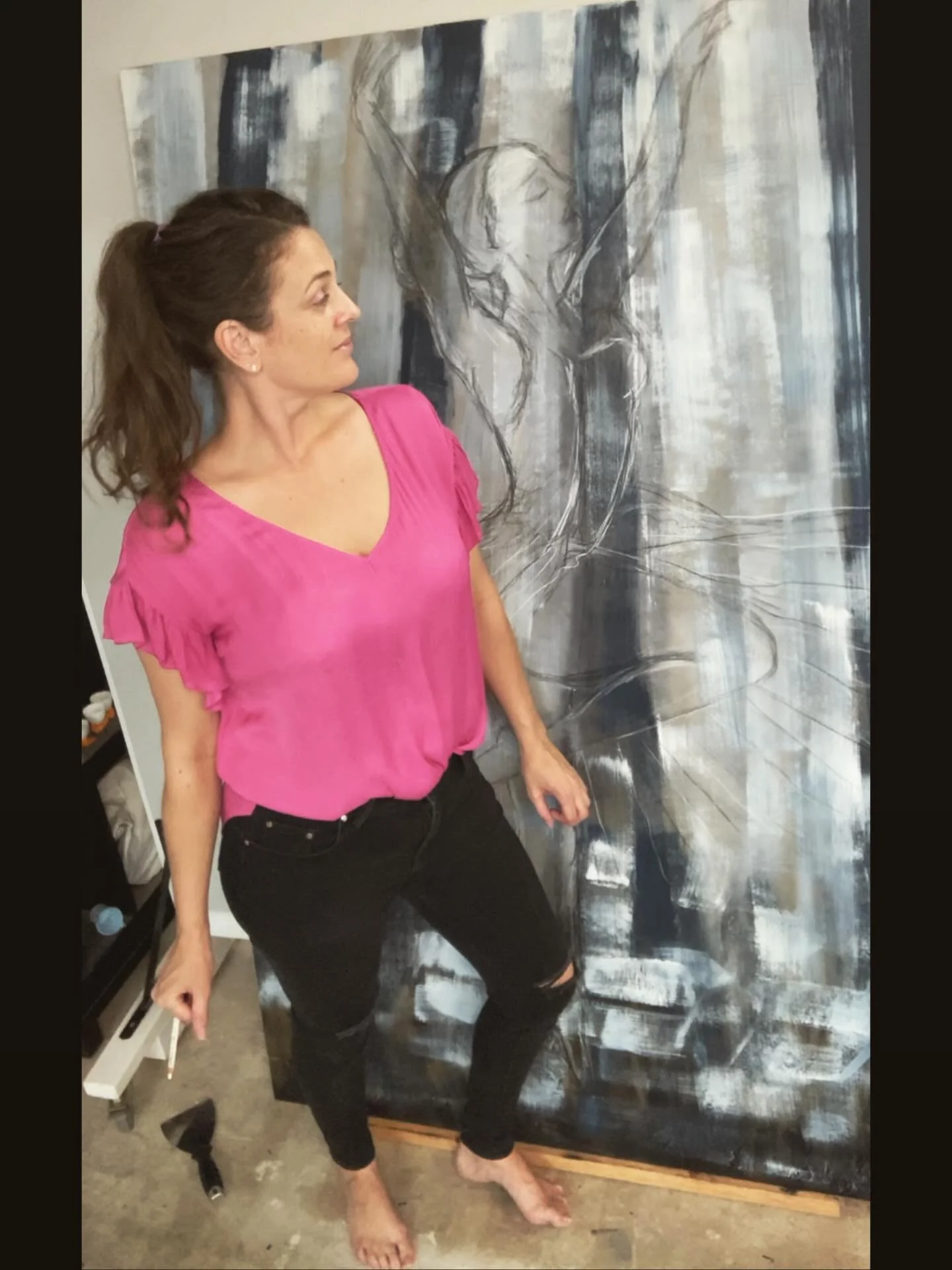 🩰I love ballerinas they are so gracefully beautiful! 🌹I&rsquo;m thoroughly enjoying scribbling on this! and trying out new techniques🔥on my huge 120cm x 180cm wood panel!!😊💕🌸
.
.
#ballerina #ballerinas #swanlake #process #artprocess #acrylic #f