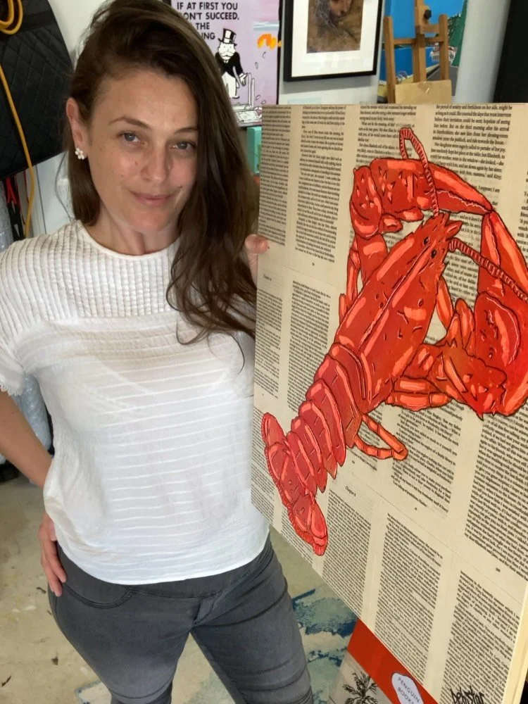 🦞These cheeky guys are always so fun to paint! Meet my friend the &ldquo;Crayfish&rdquo; as we call it in NZ😅&hellip;ahh many fond memories&hellip;or better known by the fancier name &ldquo;Lobster&rdquo; 😂 Bon app&eacute;tit! 🍽️
.
.
#lobster #cr