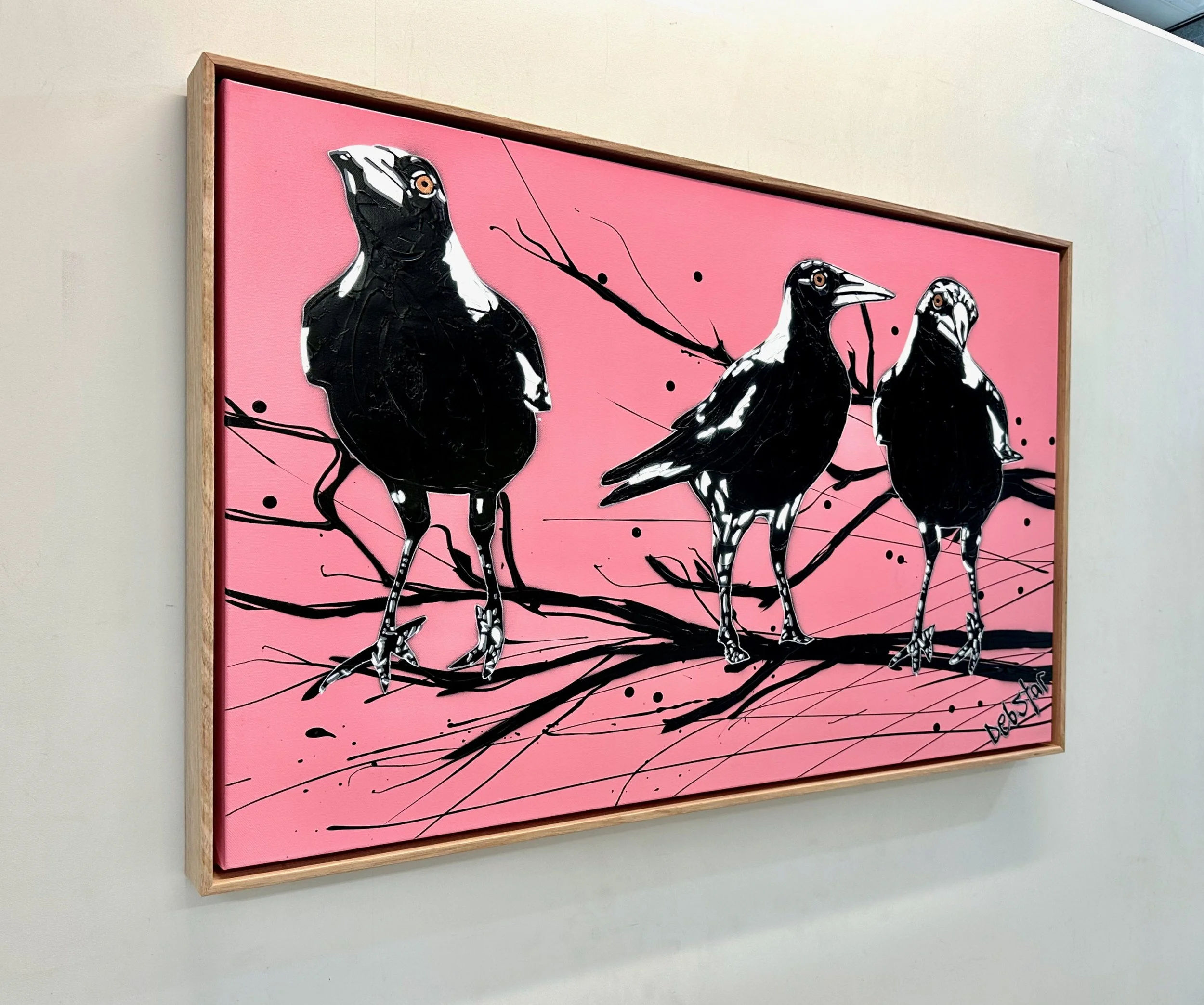 pink-magpie-street-birds-pop-popart-deborah-lang-art-urban-canvas-3.jpg