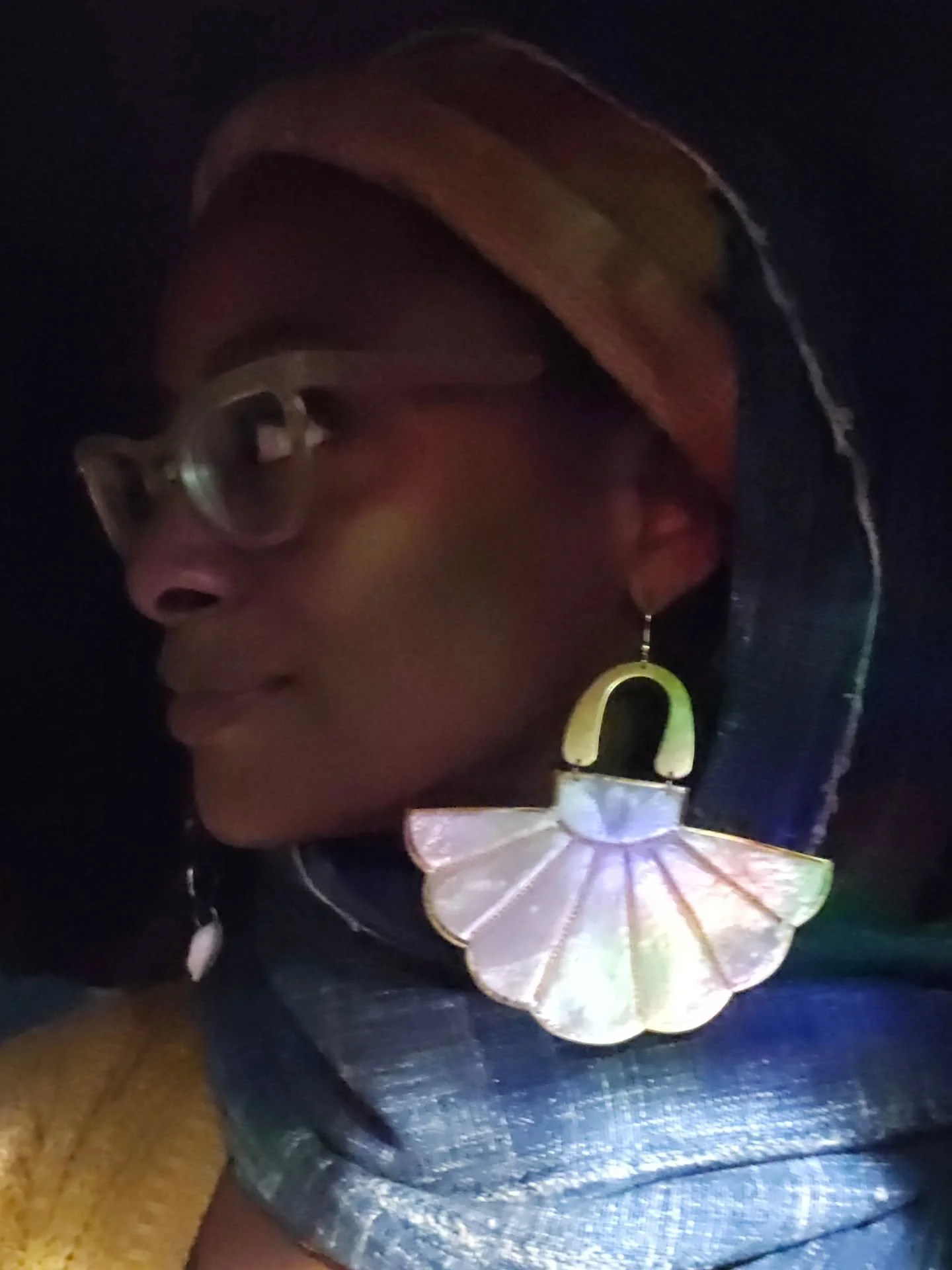 Grateful for these Fall season life highlights. Such a mix of emotions and feelings. 

Celebration of life, collaborative teaching with my sistar, playing board games with mom, coordinating clothes and accessories, sauna being bae, channeling message