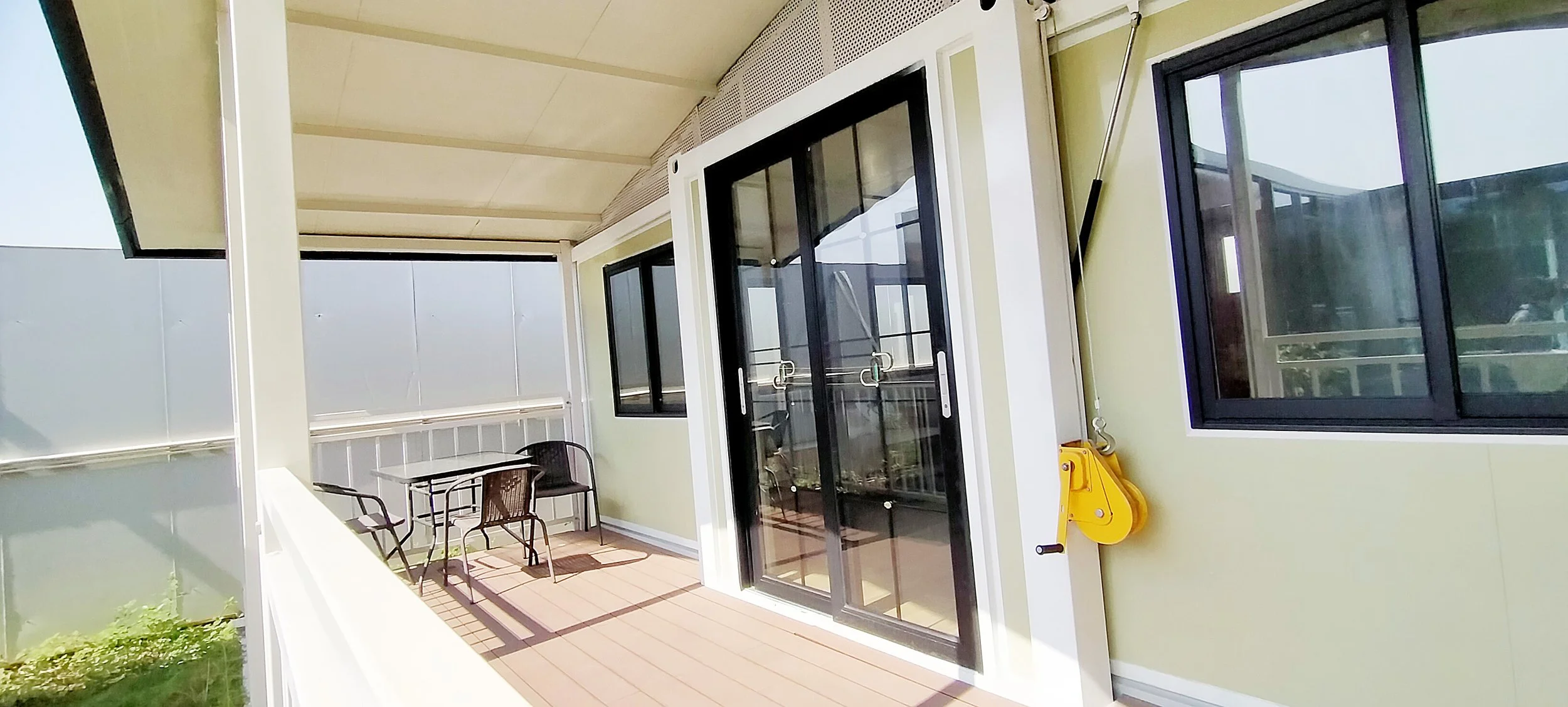 joy exterior1.jpg