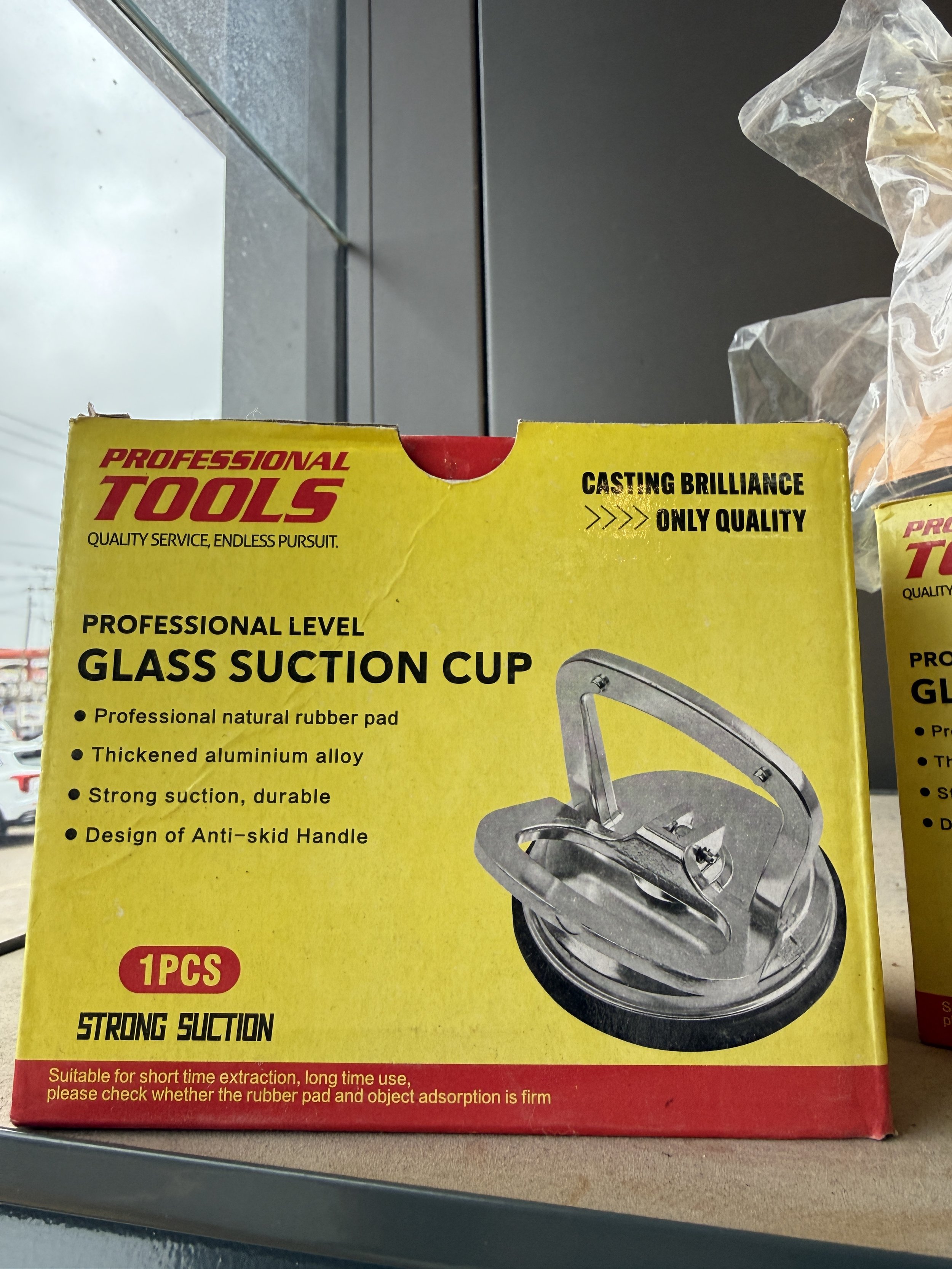 GLASS SUCTION CUP
