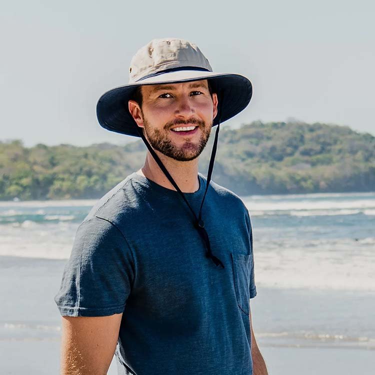 Explorer-Lifestyle.jpg