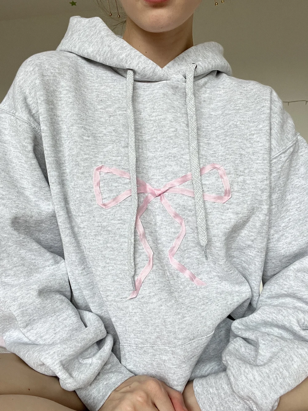 epine é tulle ribbon hoodie gray epine（エピヌ）の「e tulle ribbon hoodie（パーカー）」 - WEAR