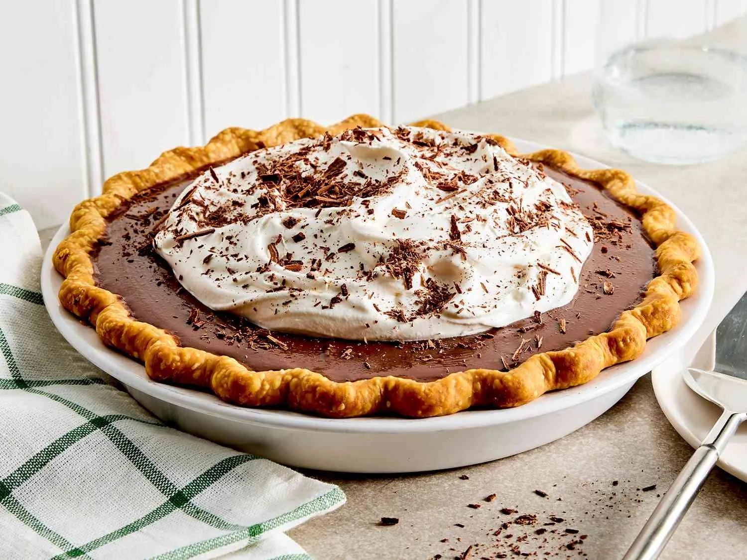 AR-15756-chocolate-cream-pie-4x3-1cbcc356873847ba8a86284ad08073a4.jpg