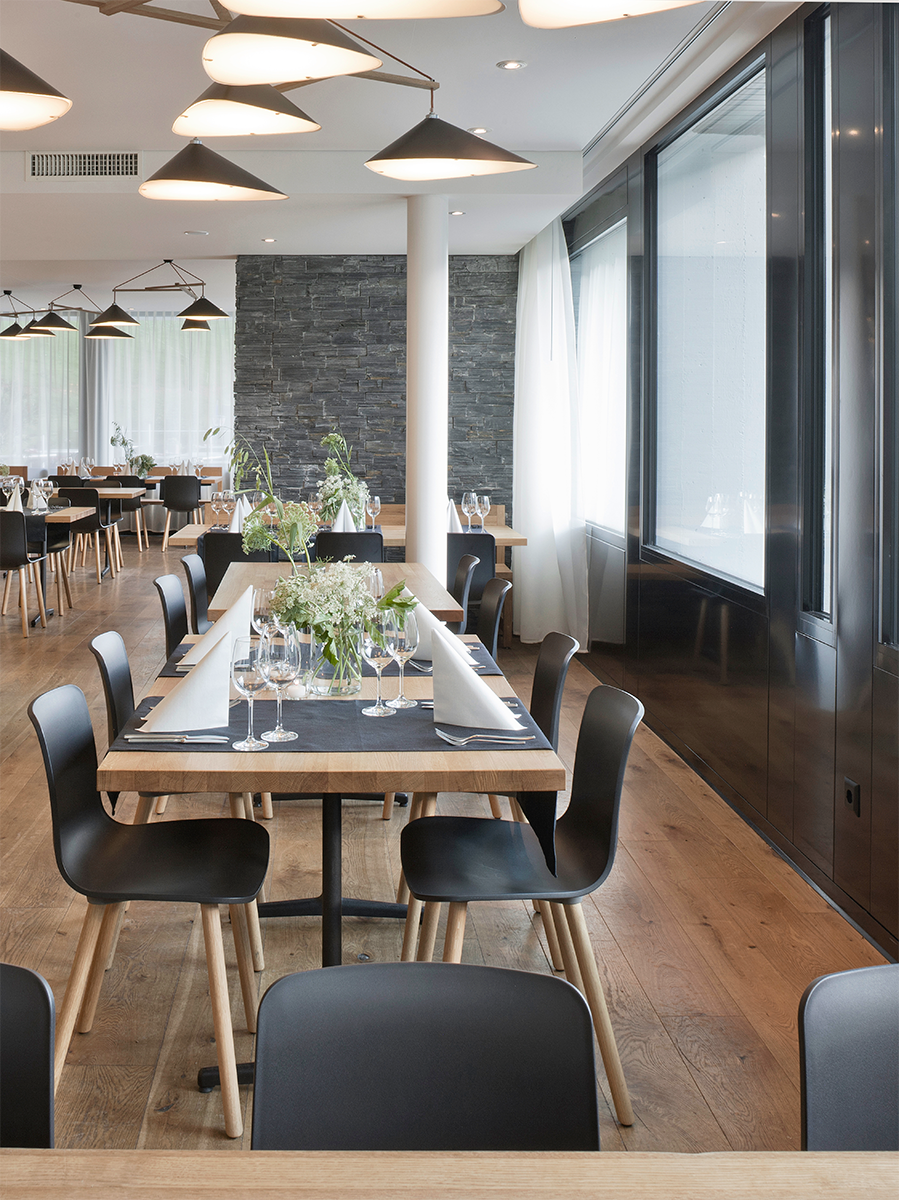 Restaurant Flaschen N°4 Rossana Mingrone.png