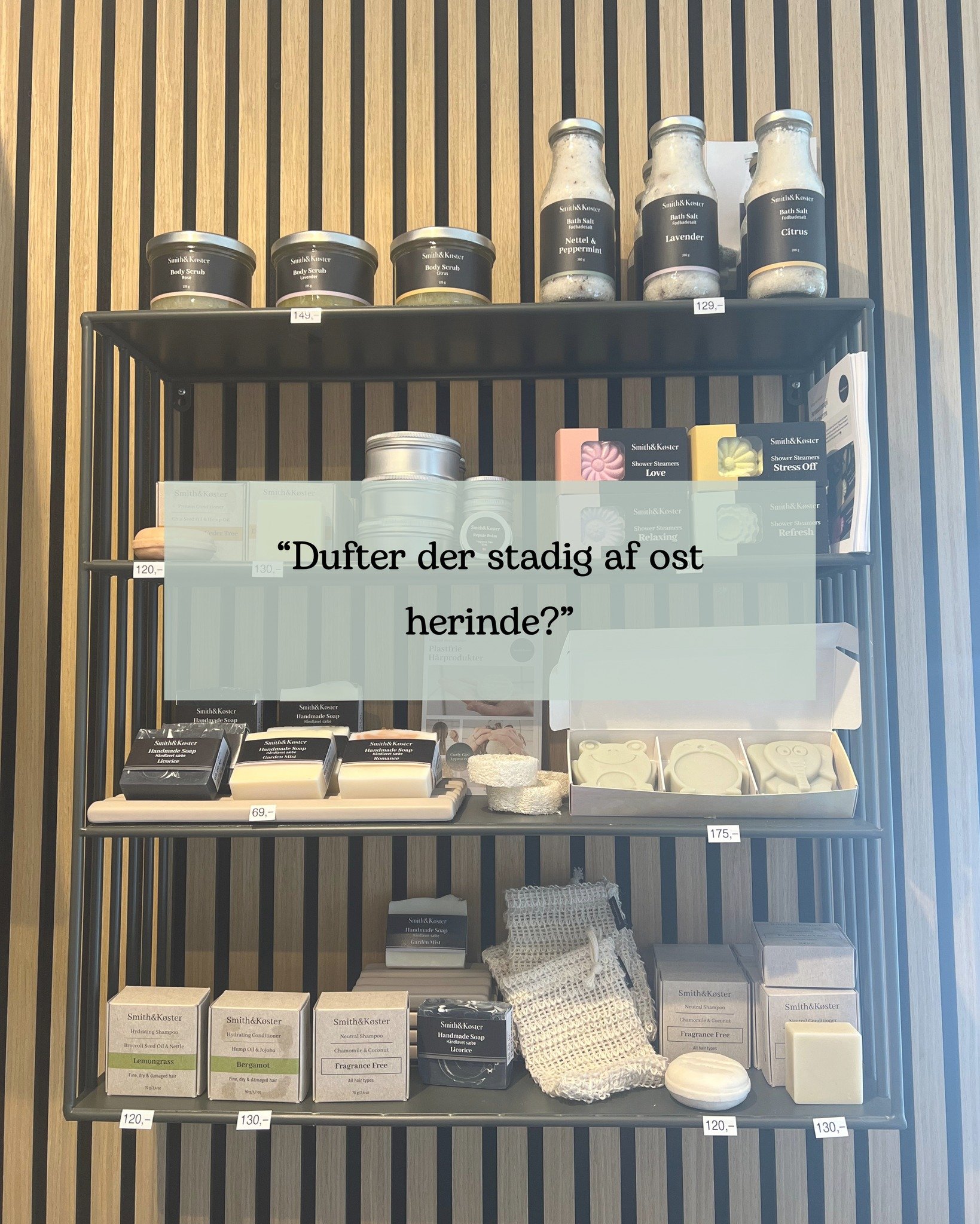 Nogle kommentarer vi ofte m&oslash;der i butikken.. 🌸 
De g&oslash;r os glade, og nogle giver os et ekstra smil p&aring; l&aelig;ben. F.eks. n&aring;r vores kunder sp&oslash;rger, om der stadig lugter af ost herinde. Spoiler: Det g&oslash;r der ikke