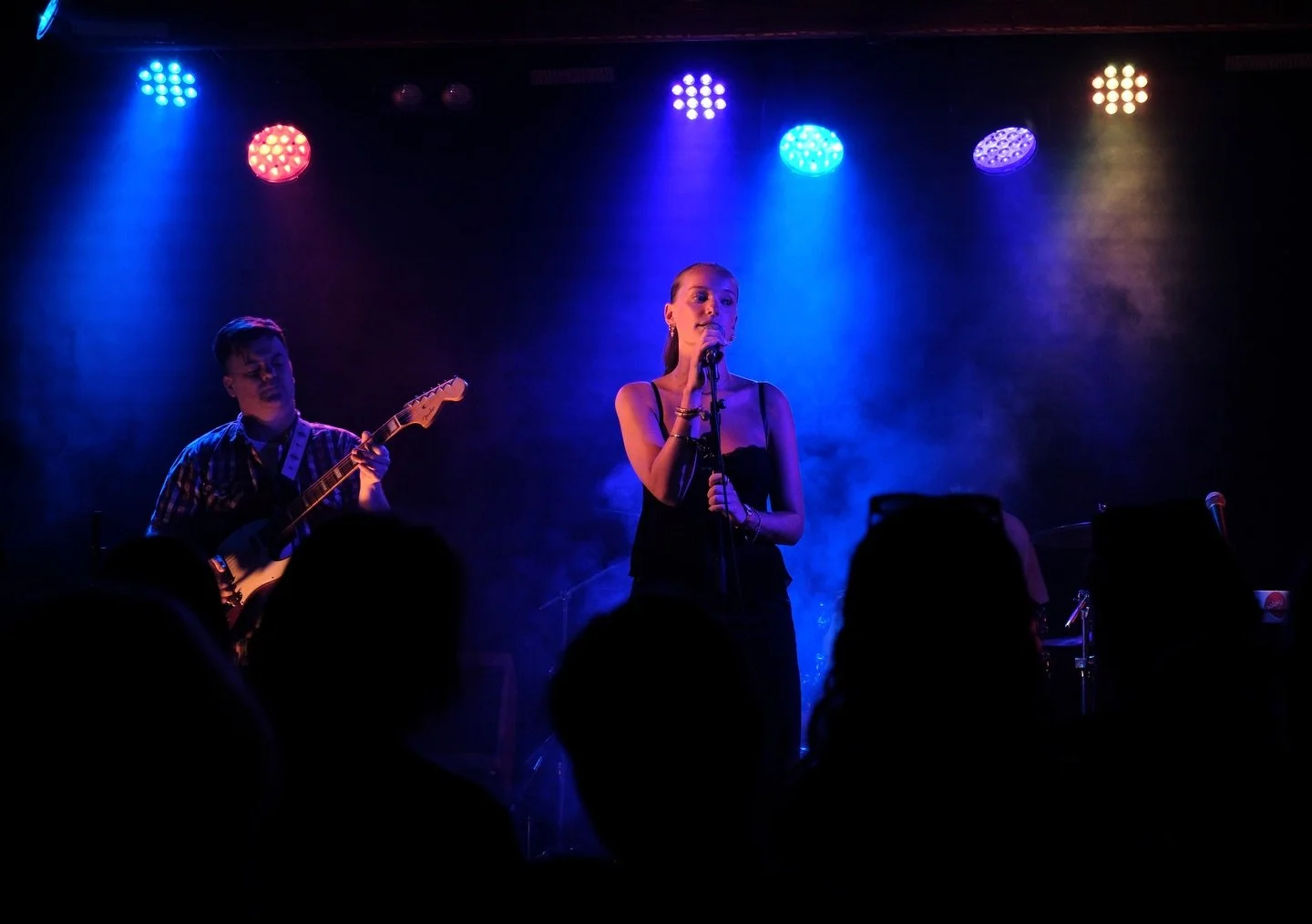 Looking back to (almost a week ago??) when @mia.savannah.music @asiaasmusic @sashxwilliamss @musicbylanaa and @gracelloyd_ took to the stage to help us celebrate our first anniversary as a label. Not forgetting the amazing guest MC @grampygrem.xlsx f