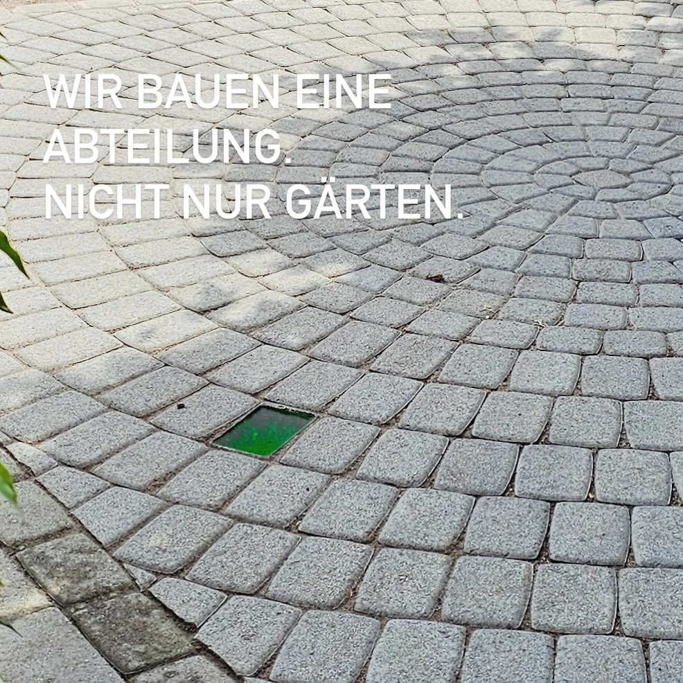 Du kannst mehr als nur Platten legen und Maschinen fahren?

Du willst Baustellen f&uuml;hren, mitdenken, mitentscheiden &ndash; und nicht einfach Befehle abarbeiten?
Dann lies weiter 👇
 
Wigger Garten AG baut die Abteilung Gartenbau Bau neu auf &nda