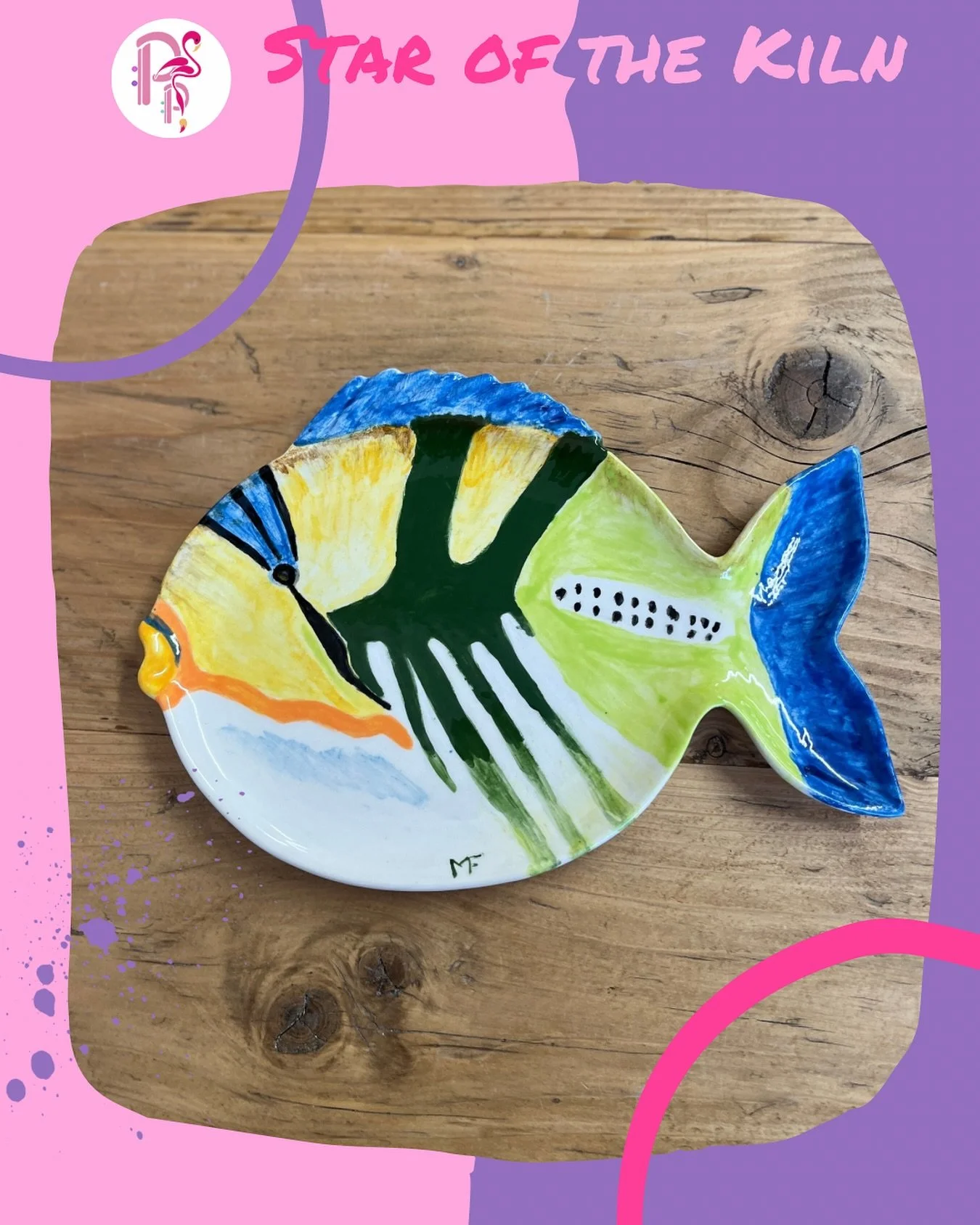 🌟STAR &bull; OF &bull; THE &bull; KILN🌟

Mary&lsquo;s painted many a tile in our studio, but we were particularly delighted with her fish plate. Painted as a trigger fish (or humuhumunukunukuapua&lsquo;a to give its Hawaiian name), the colours and 