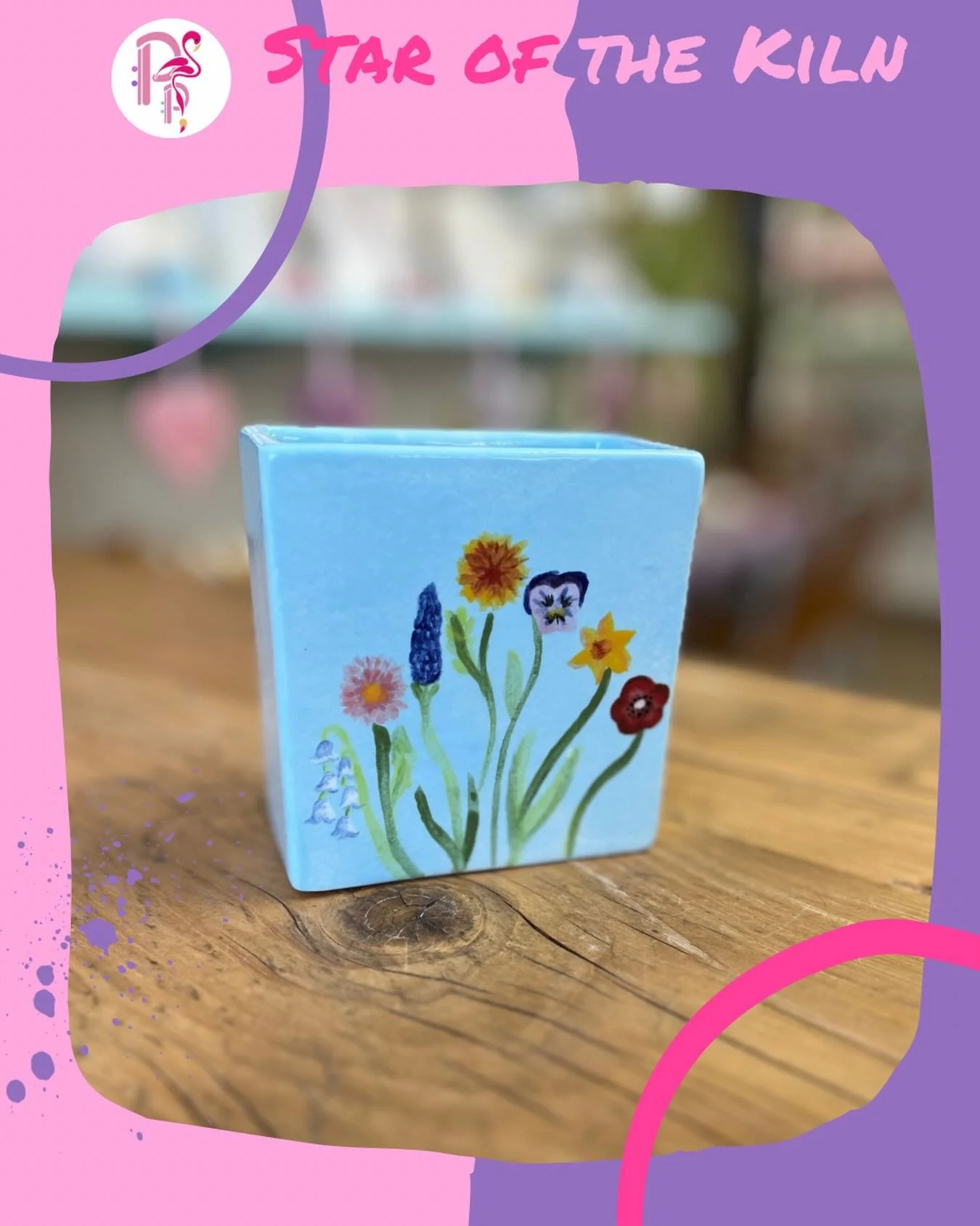 🌟STAR &bull; OF &bull; THE &bull; KILN🌟

Look at Debbie&rsquo;s beautiful square vase! So dainty! So delicate! Bonus points for the real flower species - just look at that pansy🌸

Feeling inspired? Book now to #PaintYourStyle!
🌵🎨🦩

For more inf