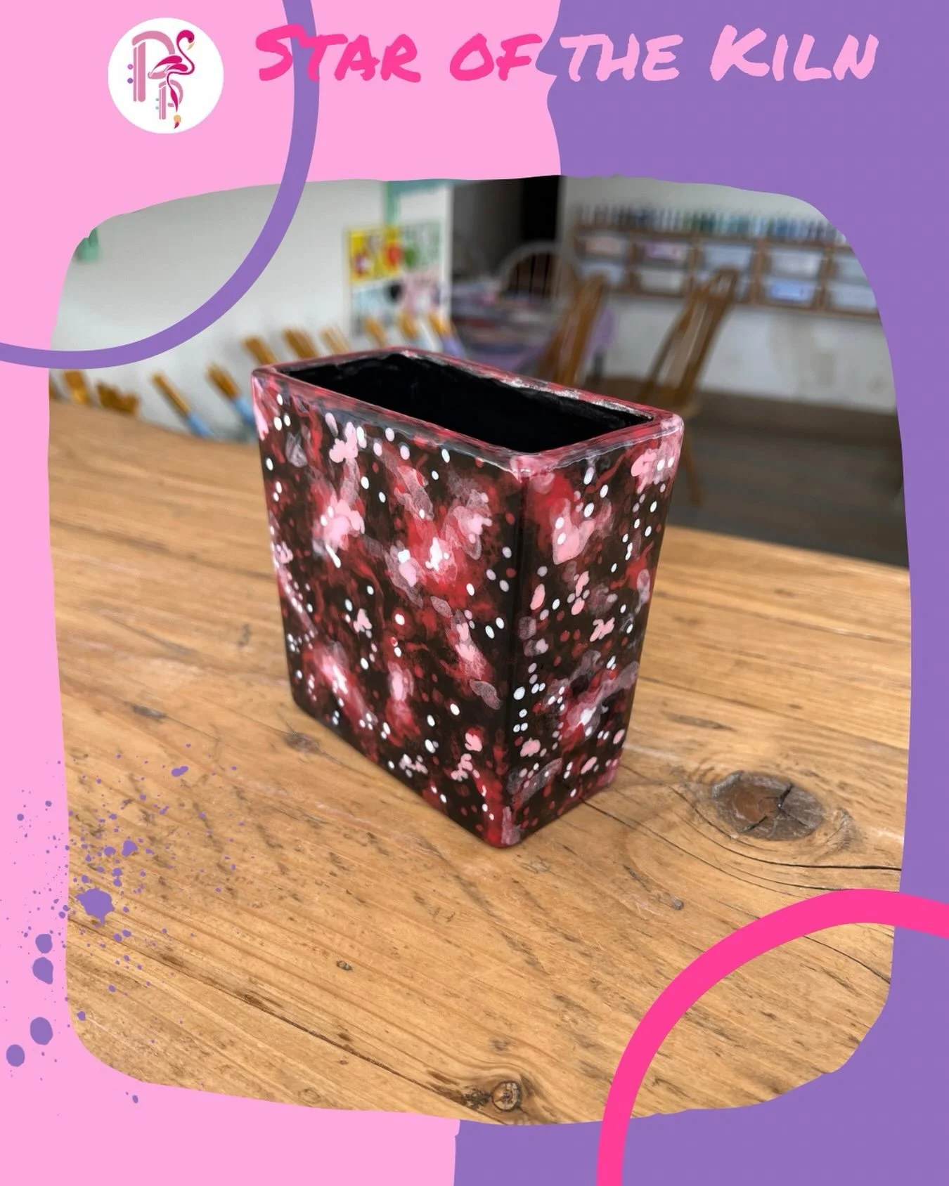 🌟STAR &bull; OF &bull; THE &bull; KILN🌟

This pen pot is so cool! Made even cooler by the fact that we can&rsquo;t figure out how this painter got such an incredible &ldquo;luminosity&rdquo; effect🤔 Now that&rsquo;s impressive!👏

Feeling inspired