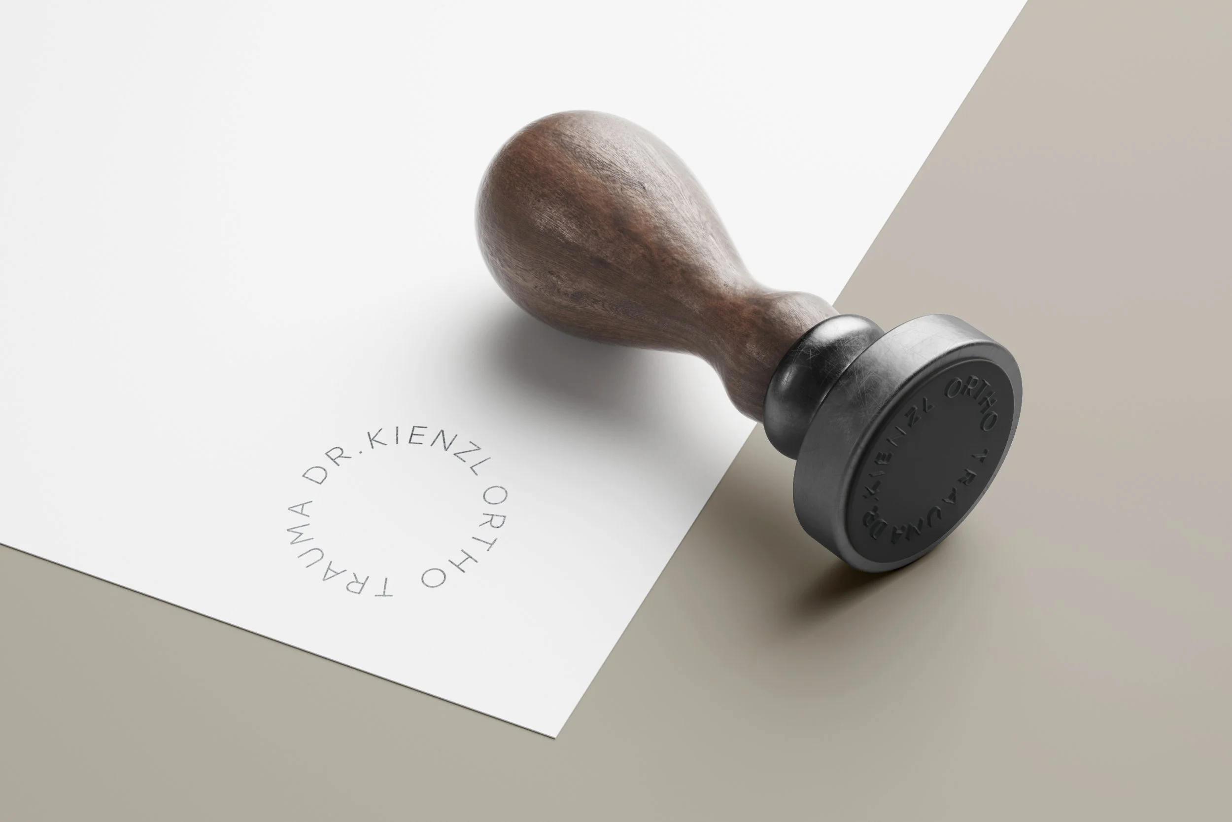 Logodesign + Branddesign / DR. WOLFGANG KIENZL