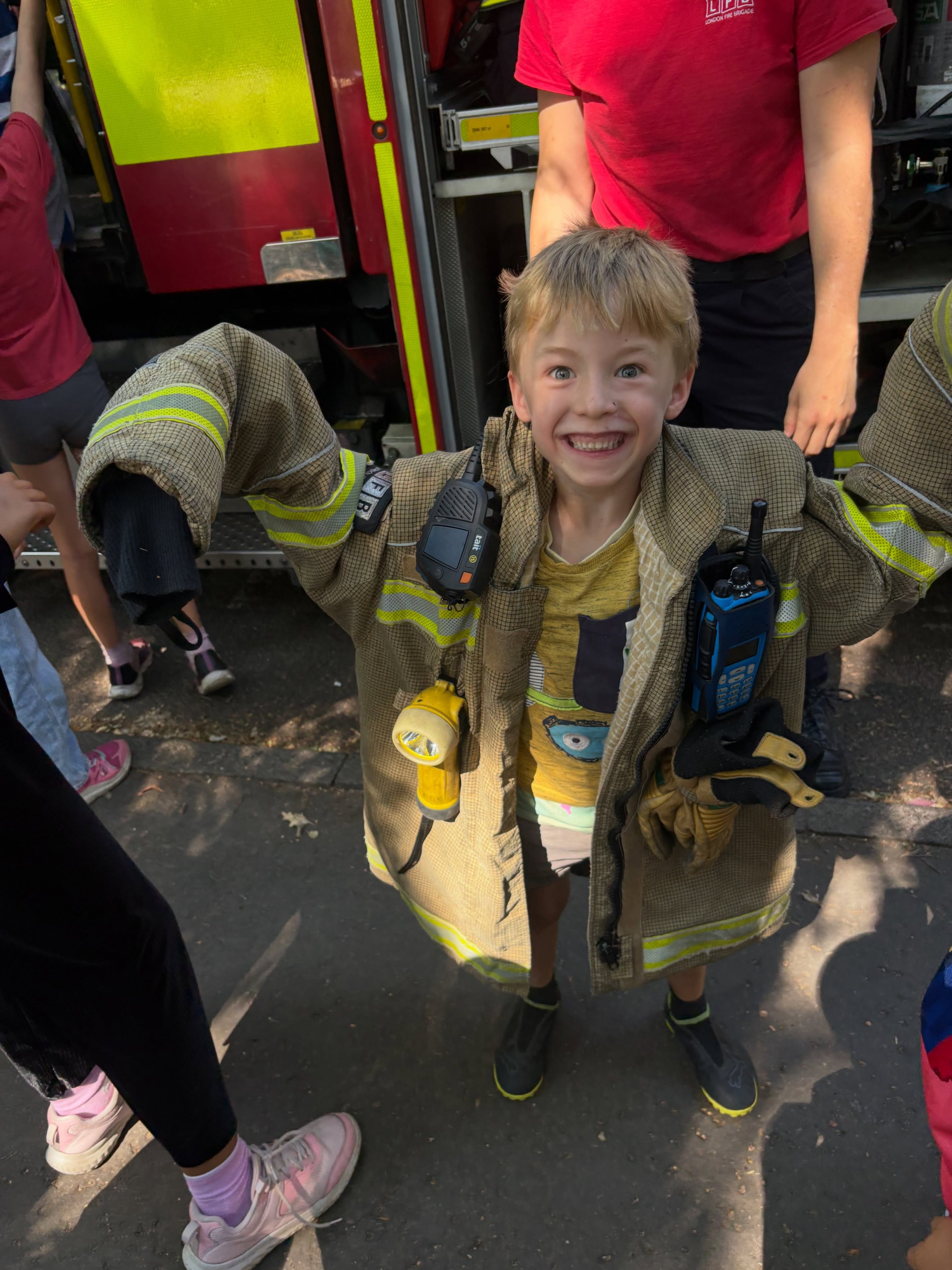 day at camp the children won&rsquo;t forget! 🚒🔥

A huge thank you to the @londonfirebrigade for stopping by and giving everyone a tour of the fire engine. The children loved sitting in the cab, trying on the jackets and learning more about what fir