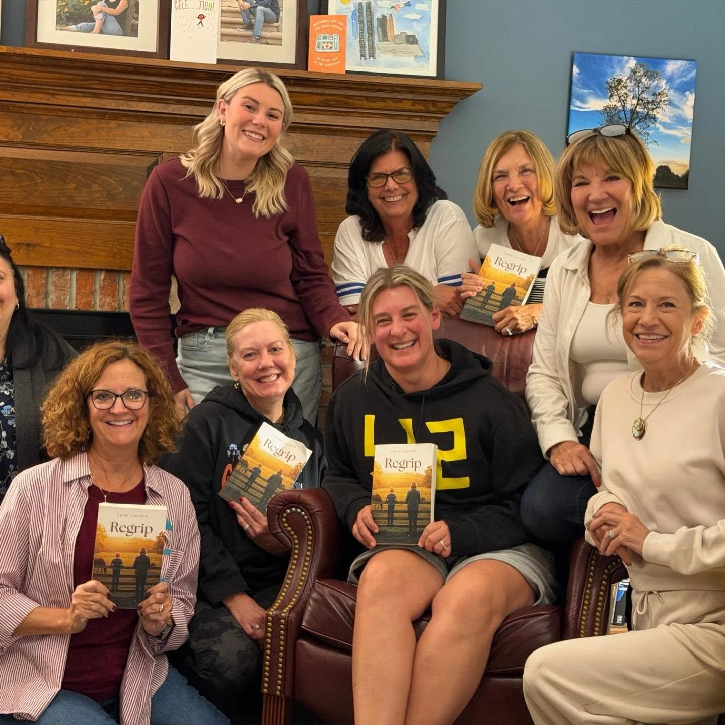 Had the best time last night with @marilynmcnamaraadams and her #bookclub!! Her husband attended for the first time and later, sat down and read me a few of his favorite passages that he had marked🤯❤️ What a cool experience that was!! 

The women ha
