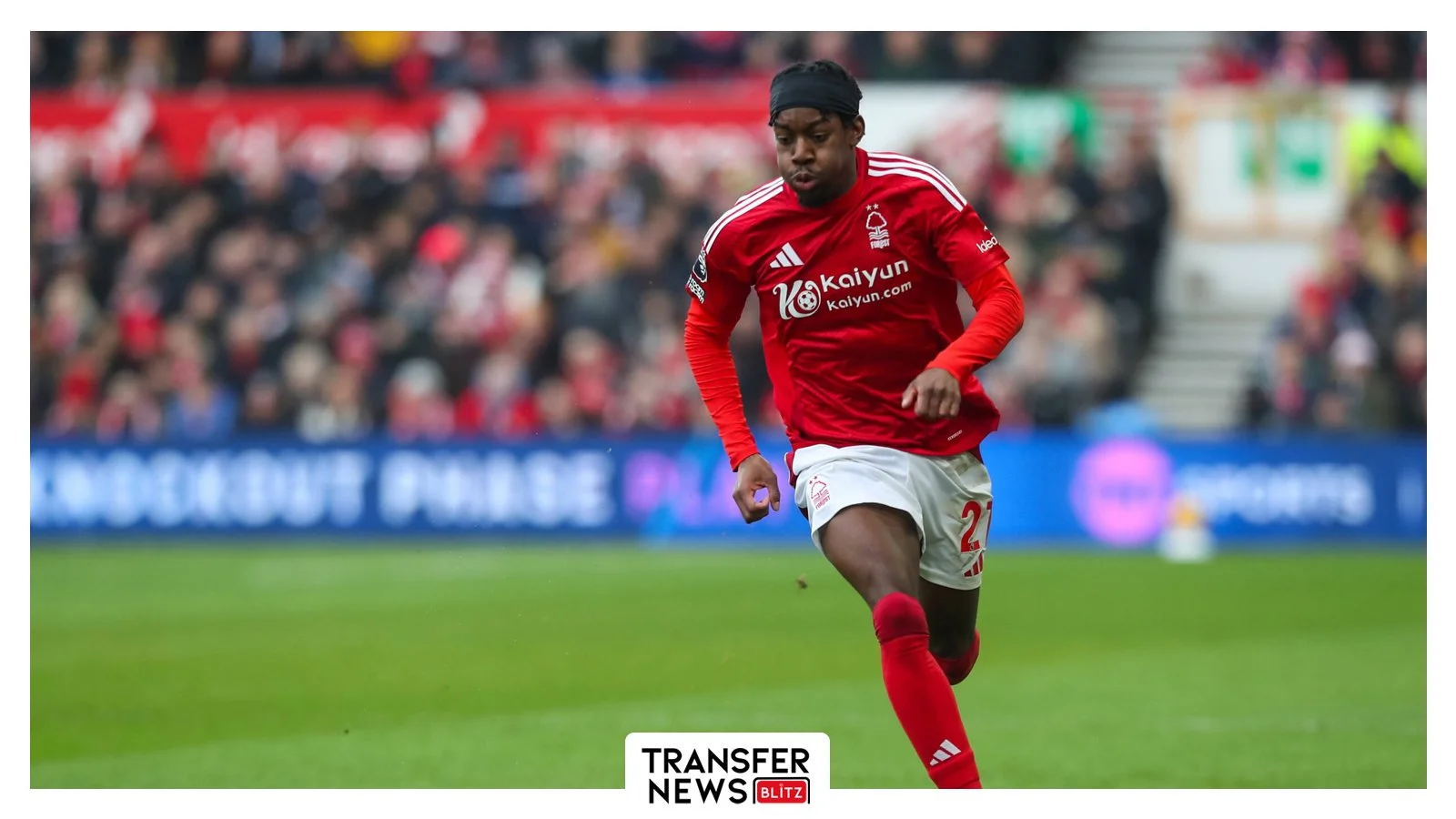 Anthony Elanga in action for Nottingham Forest.