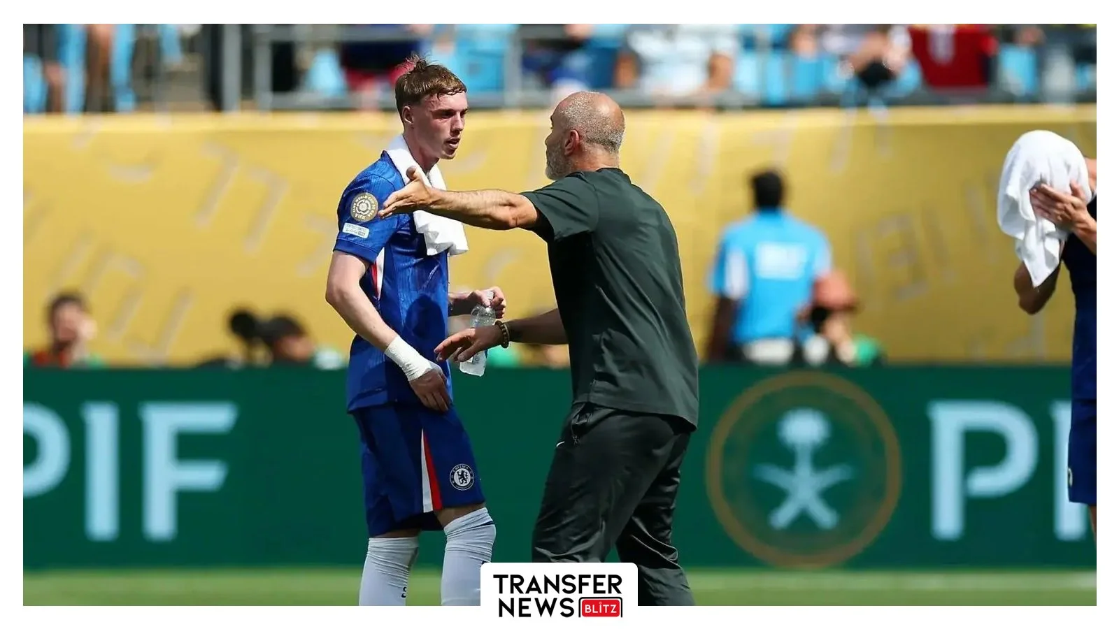 Cole Palmer in discussion with Enzo Maresca.