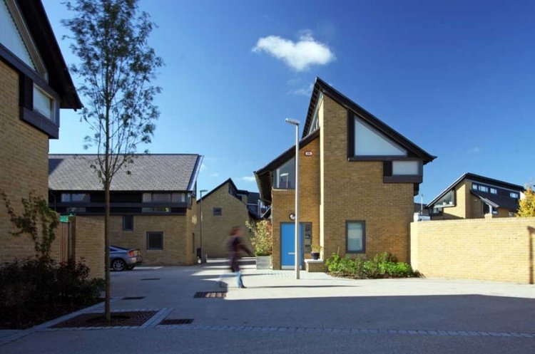 harlow_housing_r200511_r2.jpg