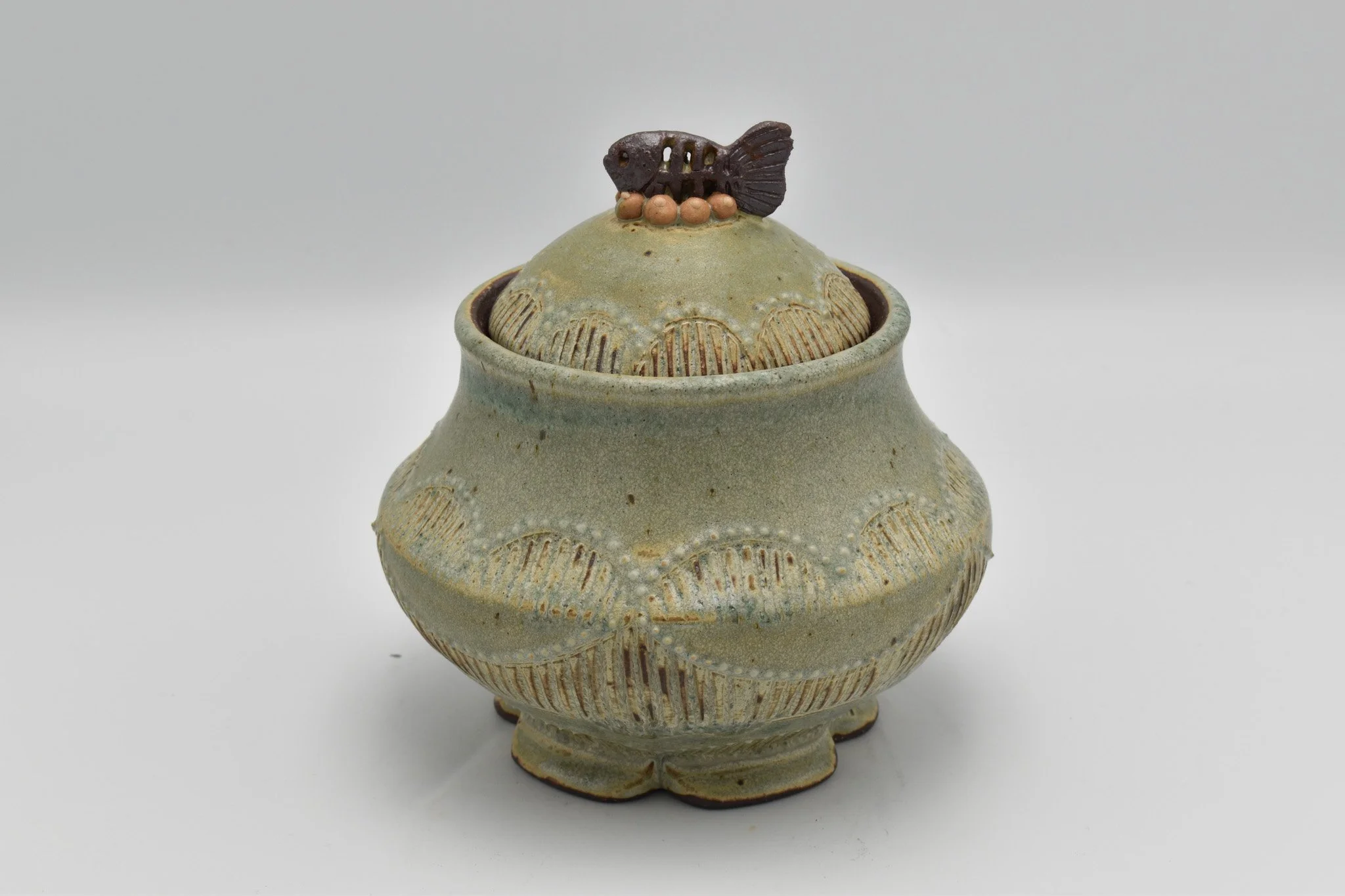 fish jar.jpg