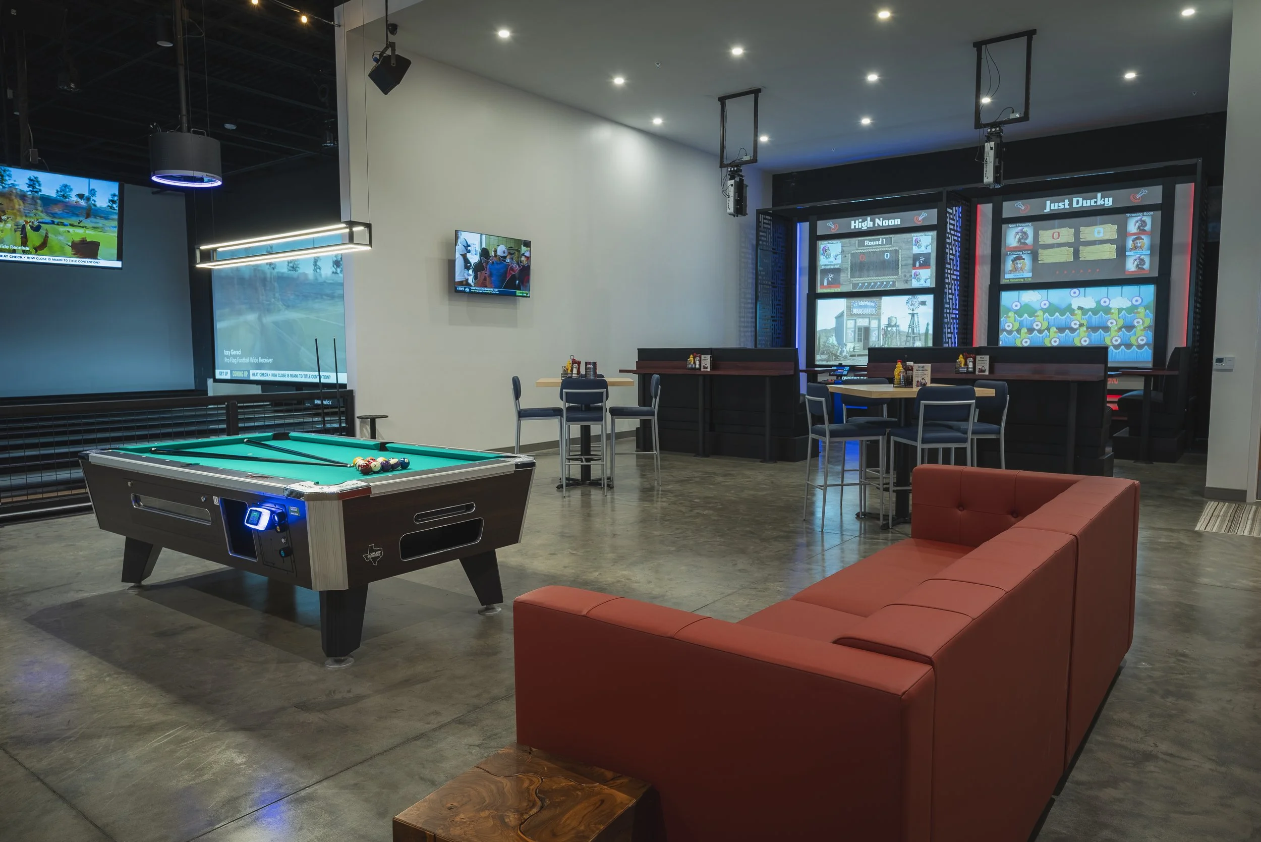 Wesco_ArchitectureShoot_CenterBar_5.jpg