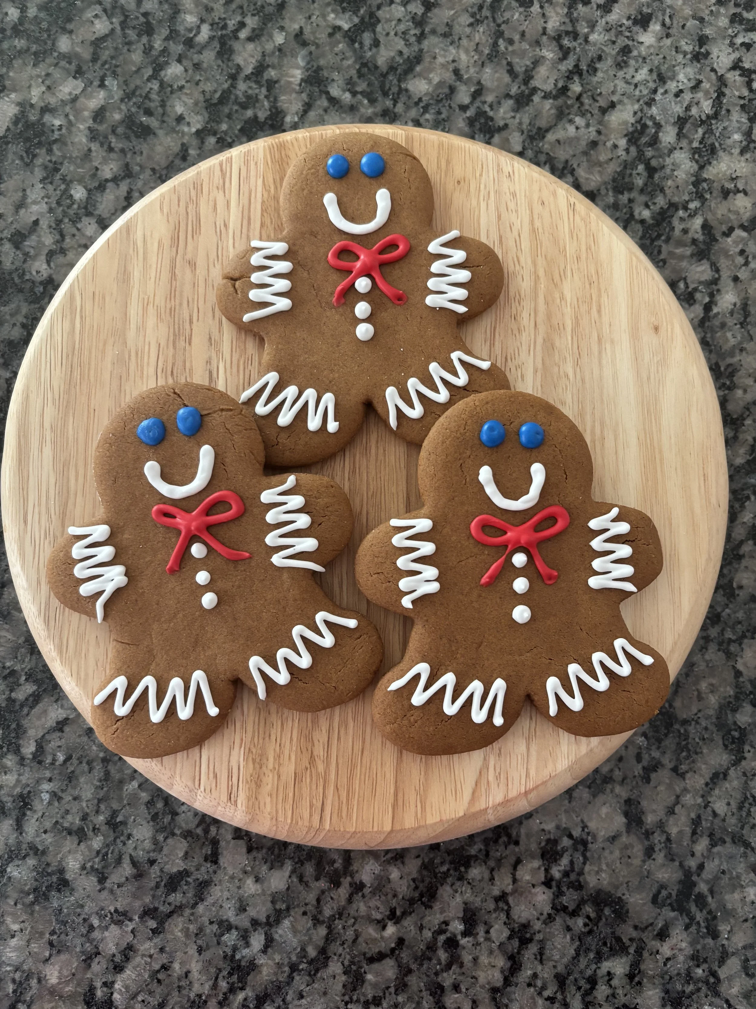 Gingerbread Men- 6 decorated