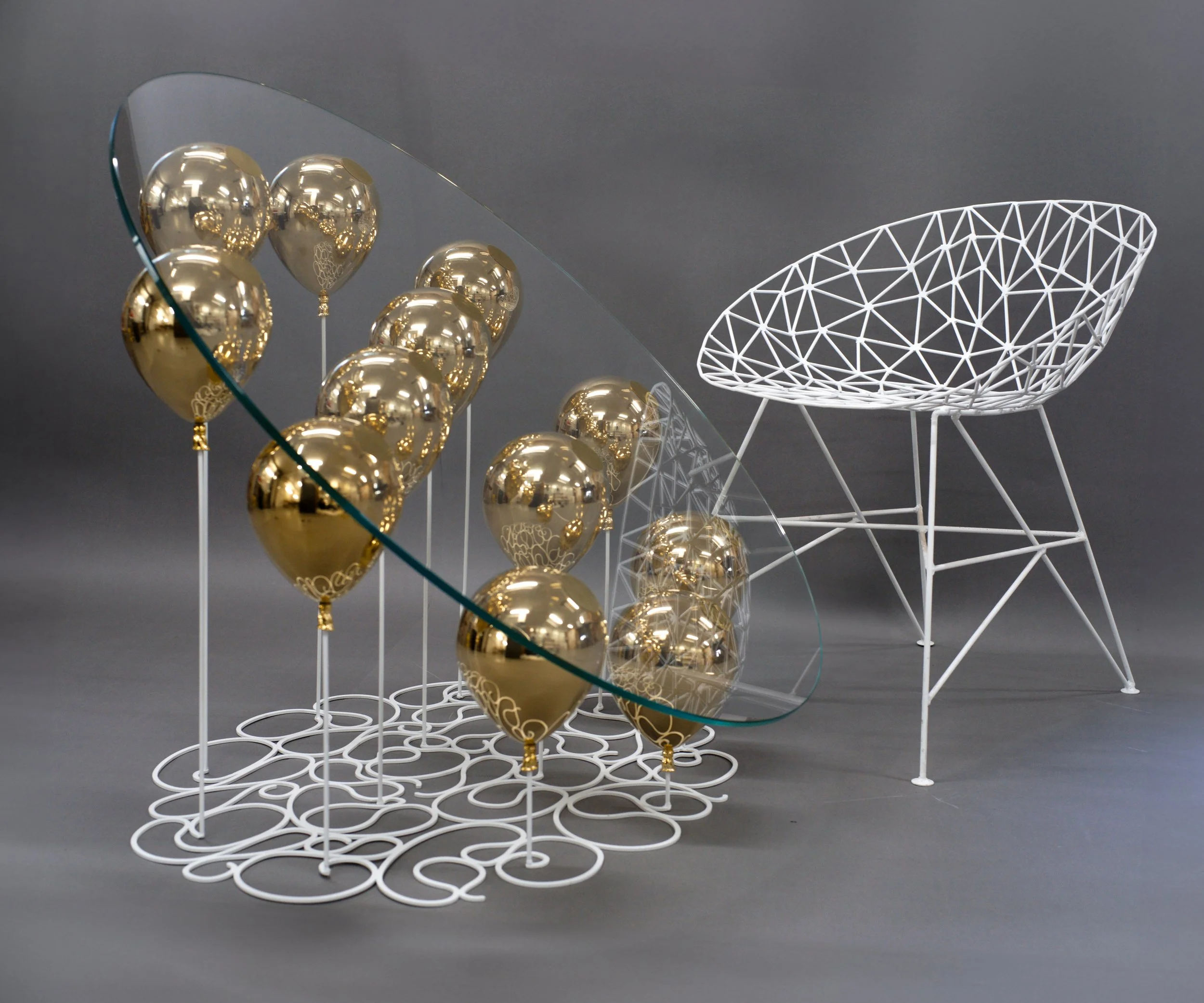 42, a bespoke Balloon sculpture commissioned by collector Iwik, by Duffy London