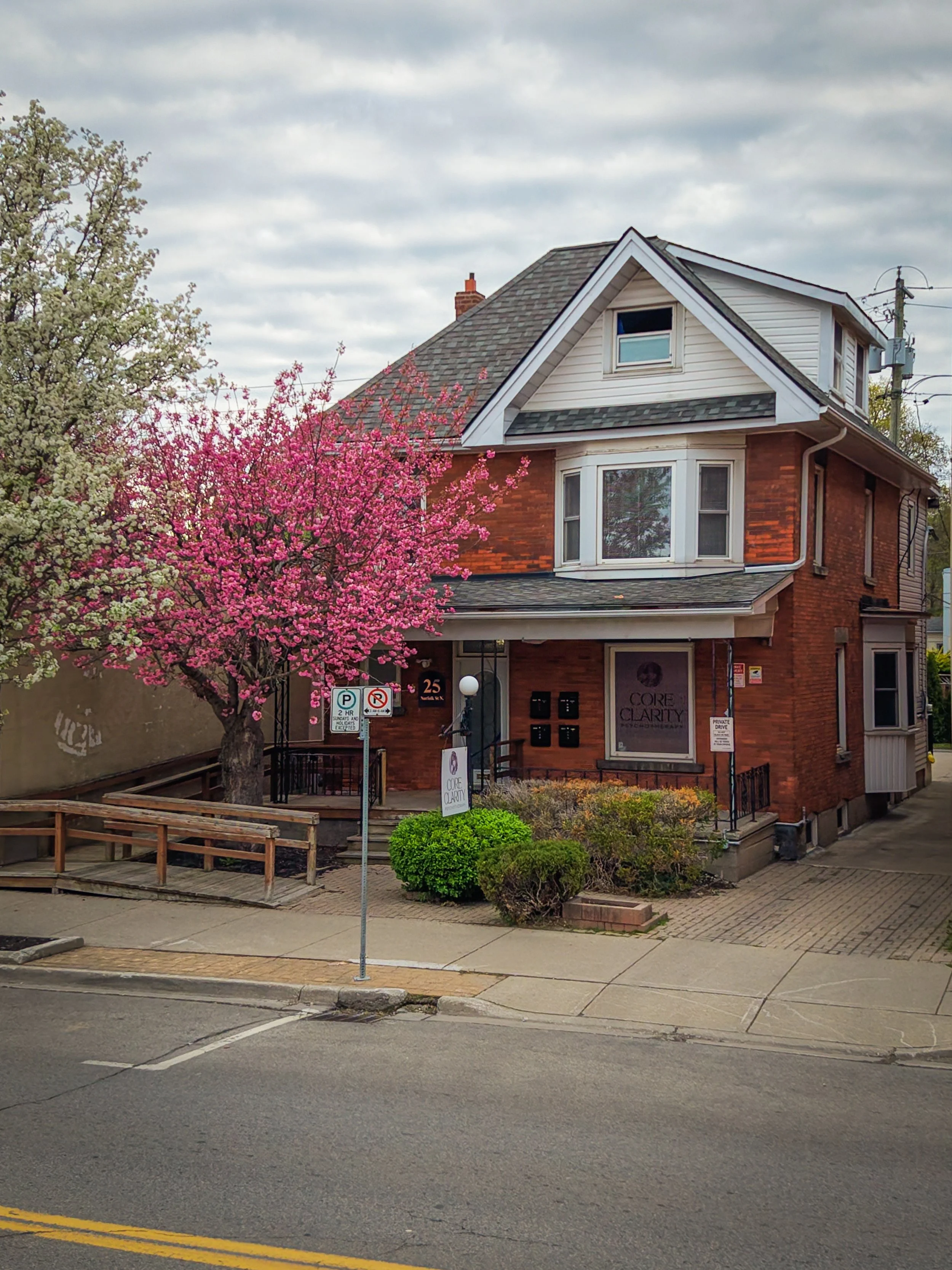Simcoe Clinc-25.jpg