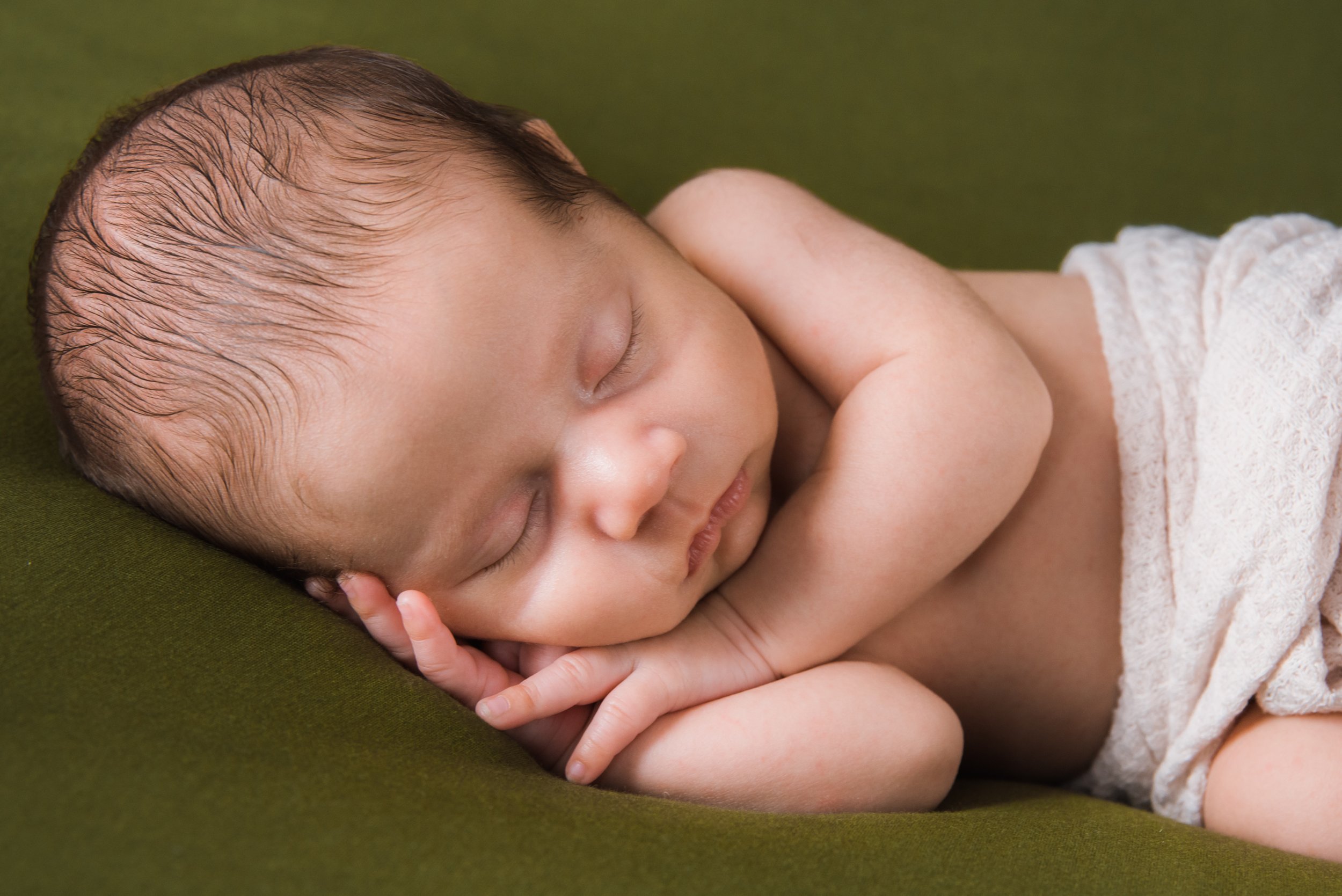 newborn green background- Kansas City
