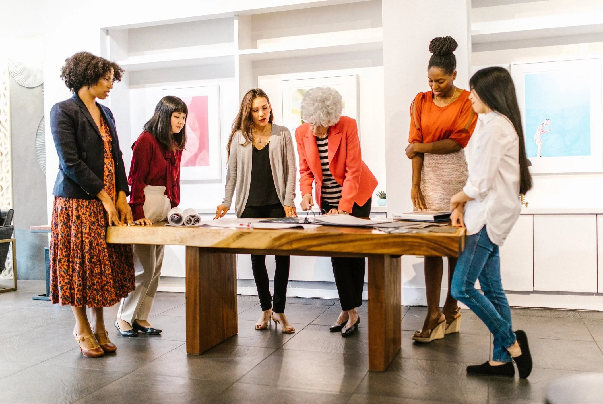 _outline_Knox 16x9 Vid__eosSS_______ copy 3.jpg